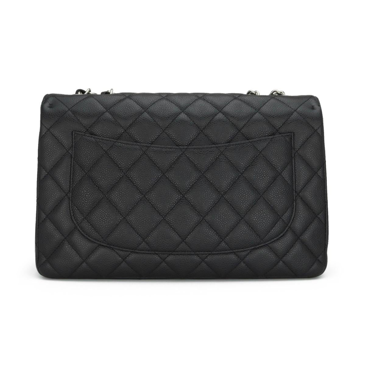 CHANEL Single Flap Jumbo Bag in Black Caviar with Silver-Tone Hardware 2010 In Good Condition For Sale In Huddersfield, GB