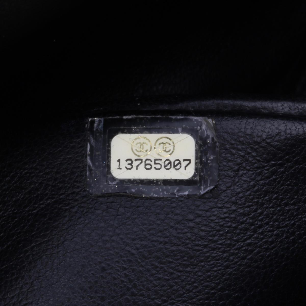 CHANEL Single Flap Maxi Bag Black Caviar with Gold Hardware 2010 12