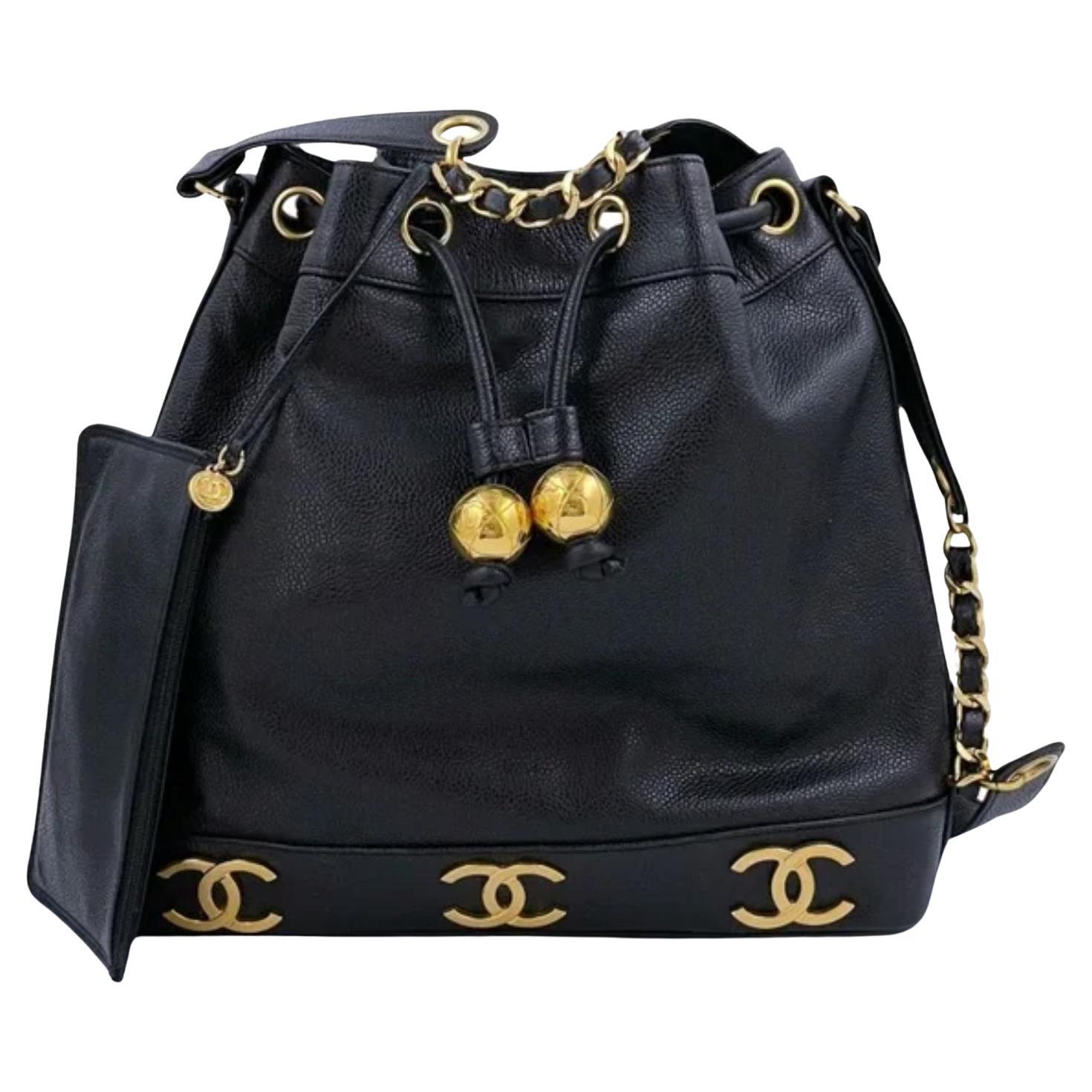 Chanel Six CC Caviar Leather DrawString Pendant Sac à bandoulière en vente