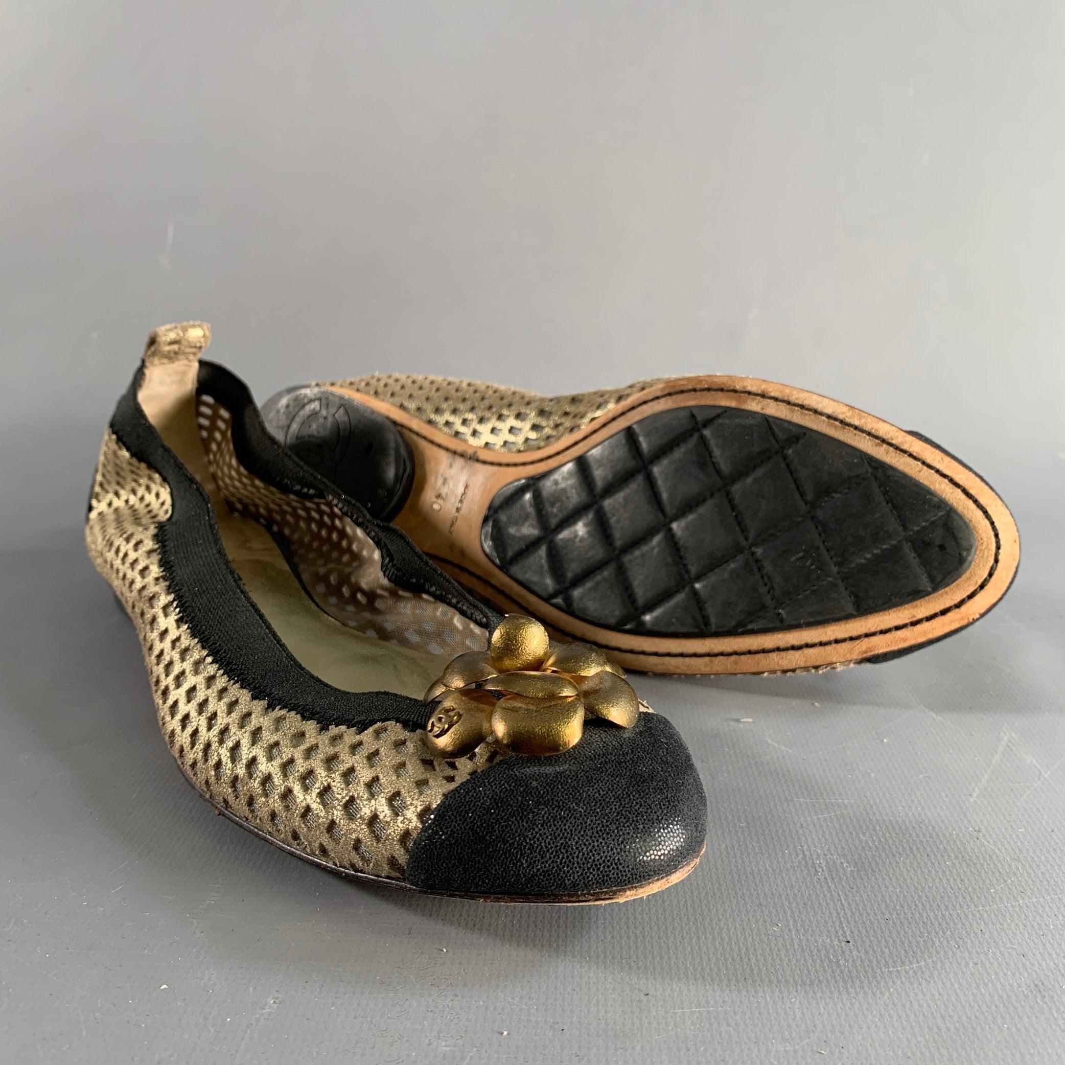 CHANEL Size 10 Gold Black Mesh Textured Ballet Flats For Sale 1