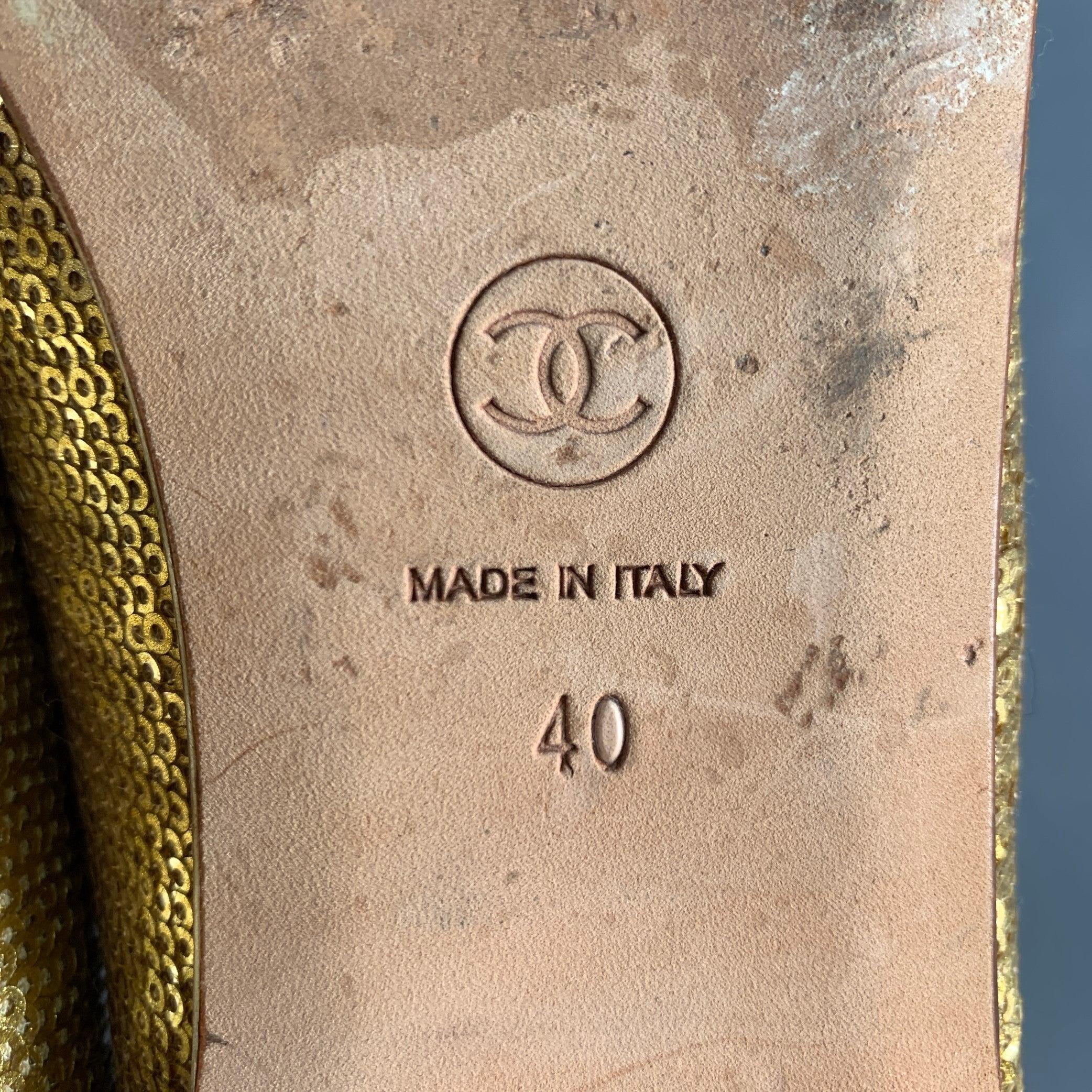 CHANEL Size 10 Gold Sequined Ballet Flats For Sale 6
