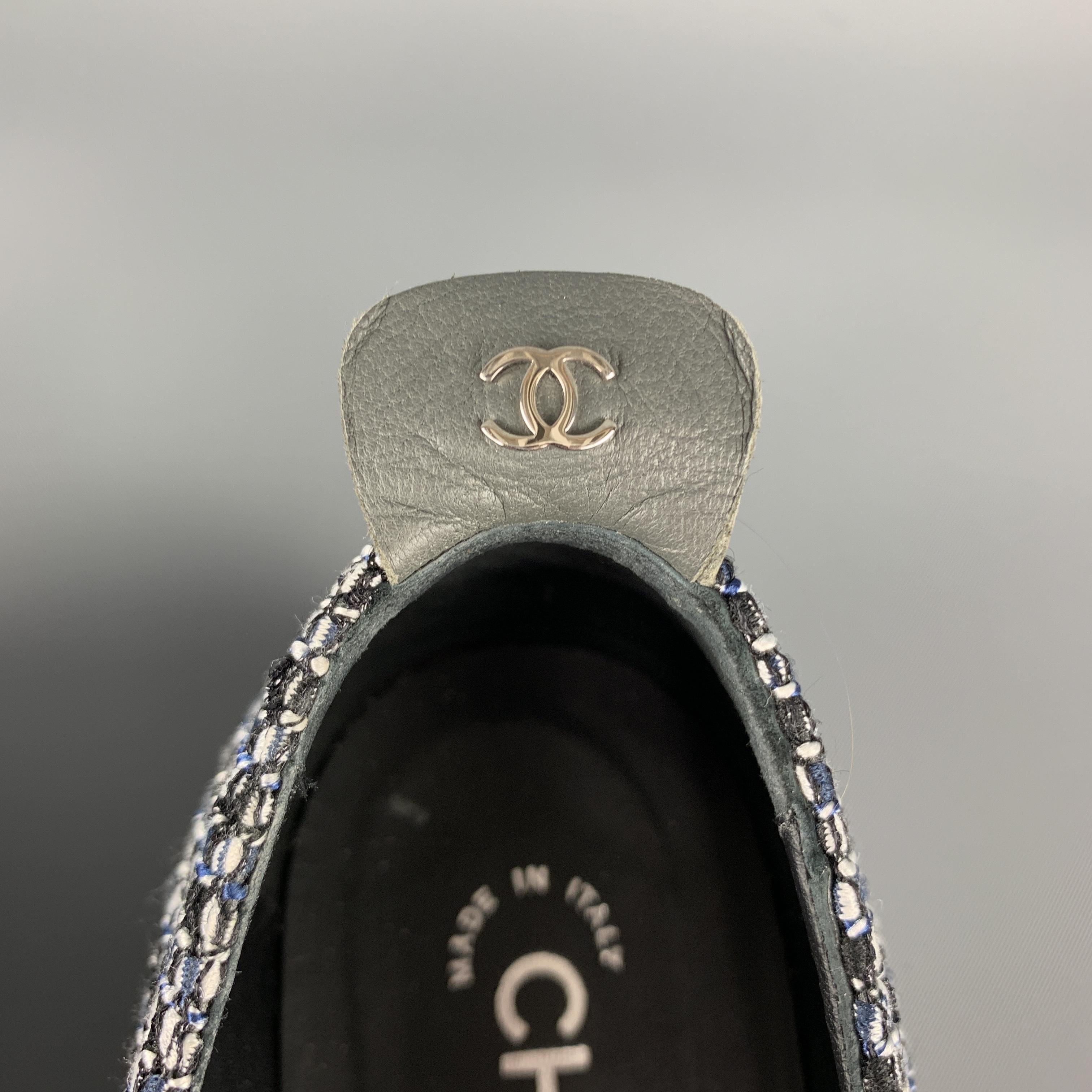CHANEL Size 10.5 Grey Tweed Loafer Flats In Excellent Condition In San Francisco, CA