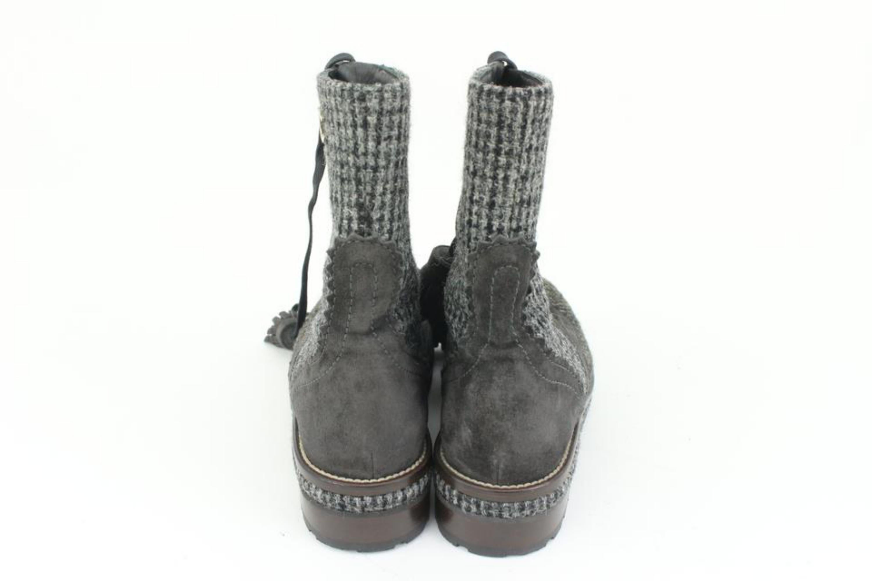 Chanel Size 36 CC Logo Tweed Combat Boots 40cz413s For Sale 2