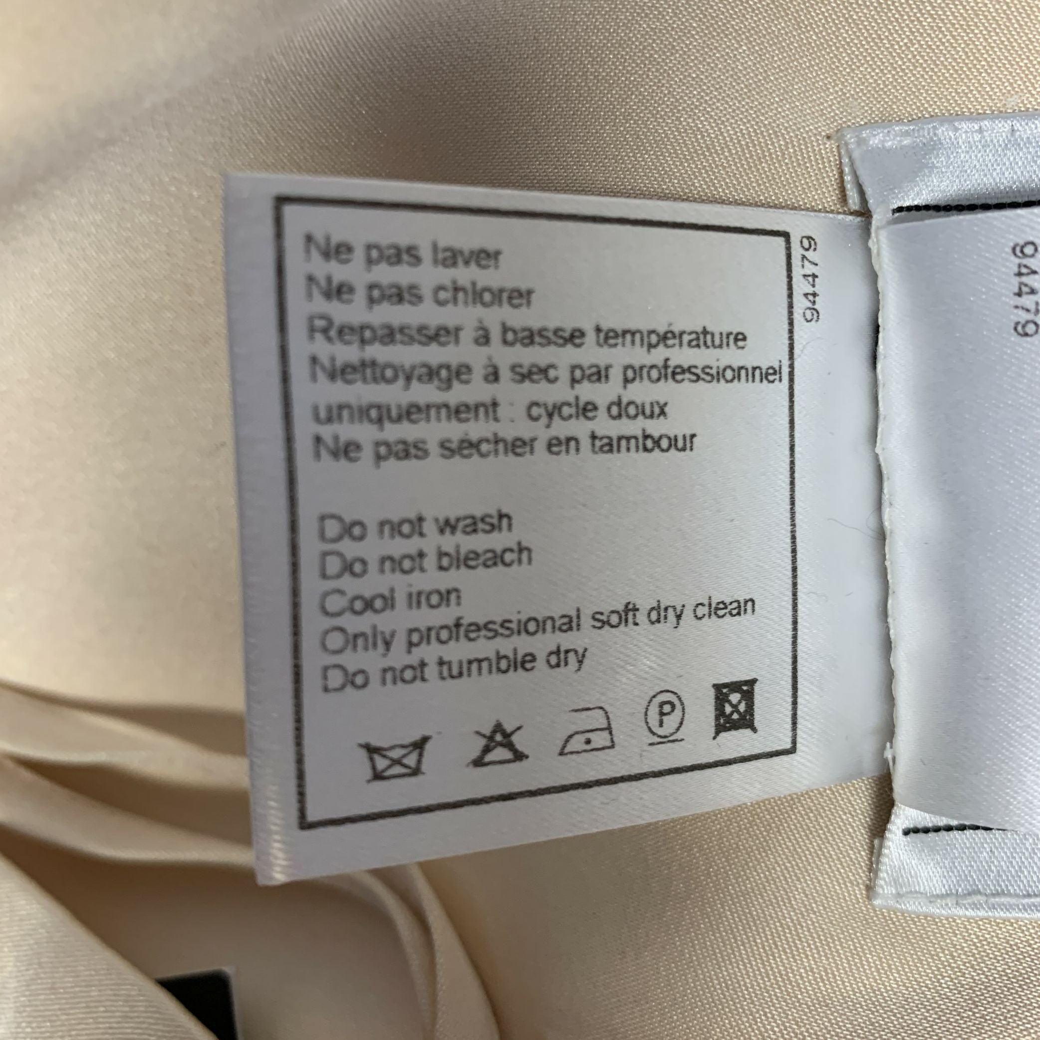 CHANEL Size 4 Beige Silk Layered Below Knee Skirt For Sale 3