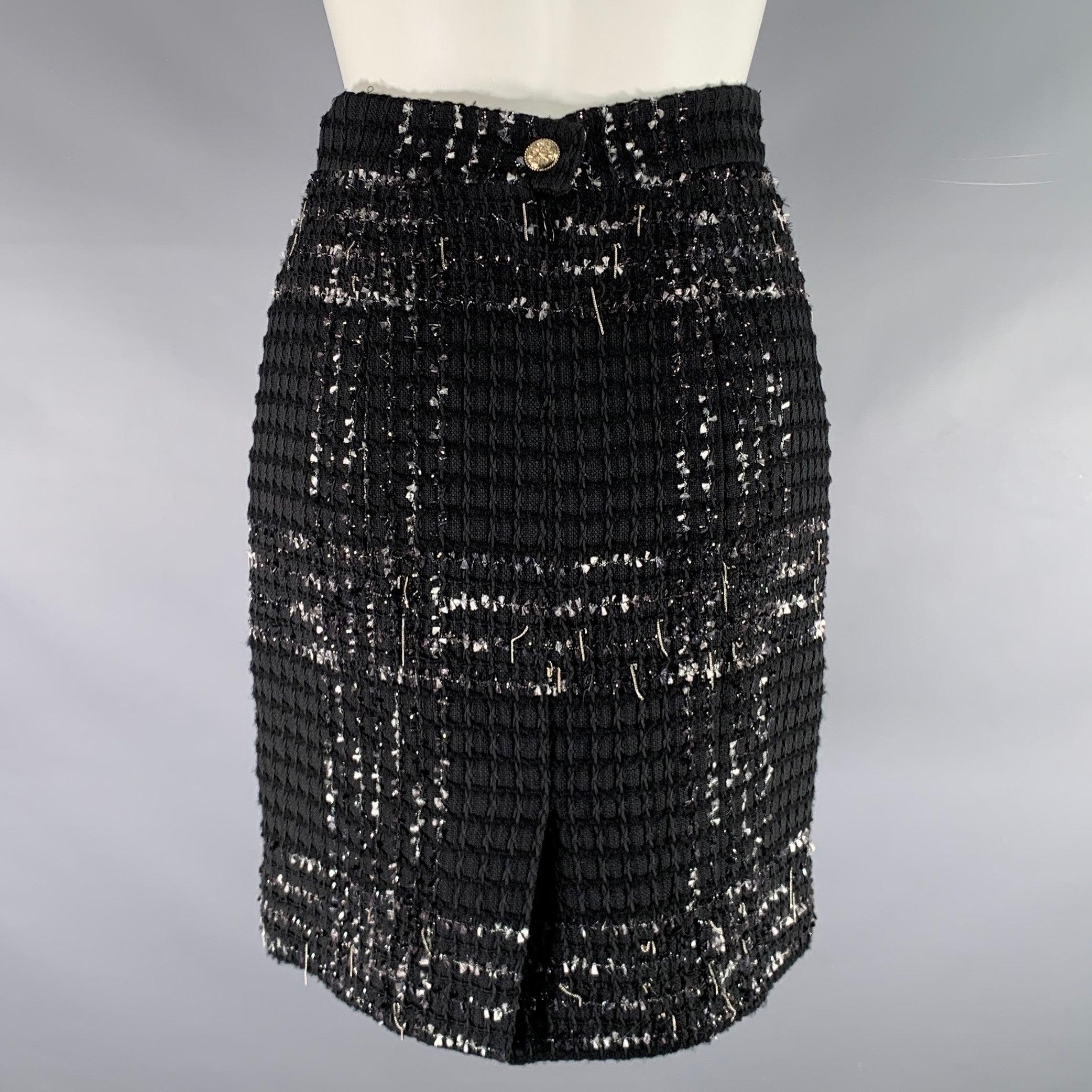 CHANEL Taille 4 Jupe en chaîne en coton mélangé noir et blanc Excellent état - En vente à San Francisco, CA