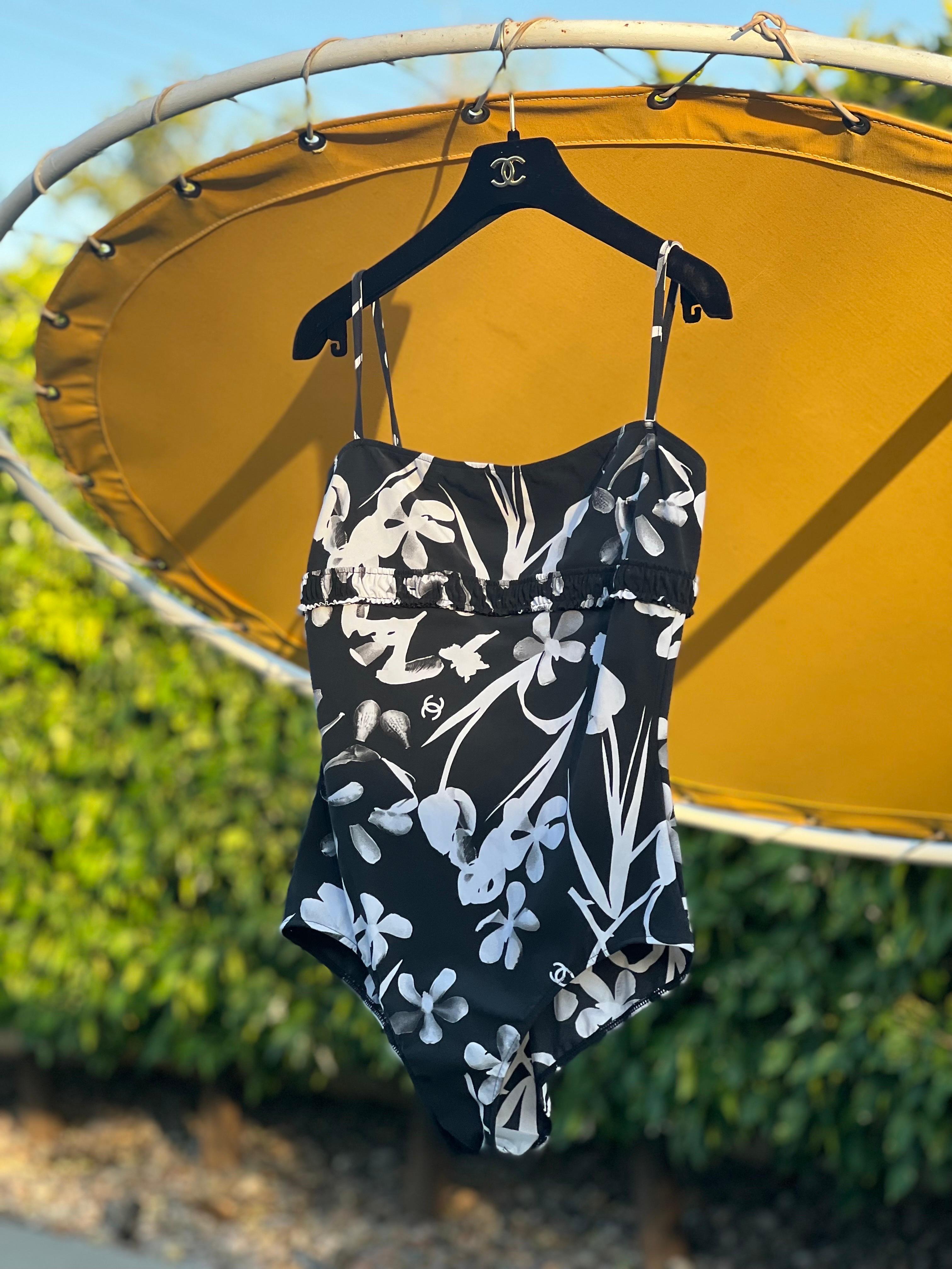 Chanel Size 40 Black Floral Swimsuit For Sale 4