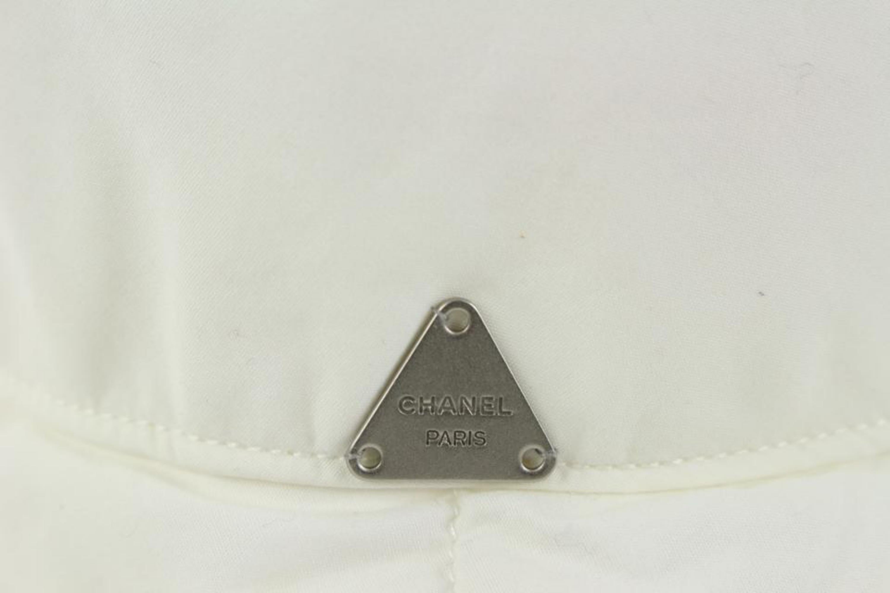 Chanel Size 57 White CC Bucket Hat Fisherman 29cz420s
Measurements: Length:  14