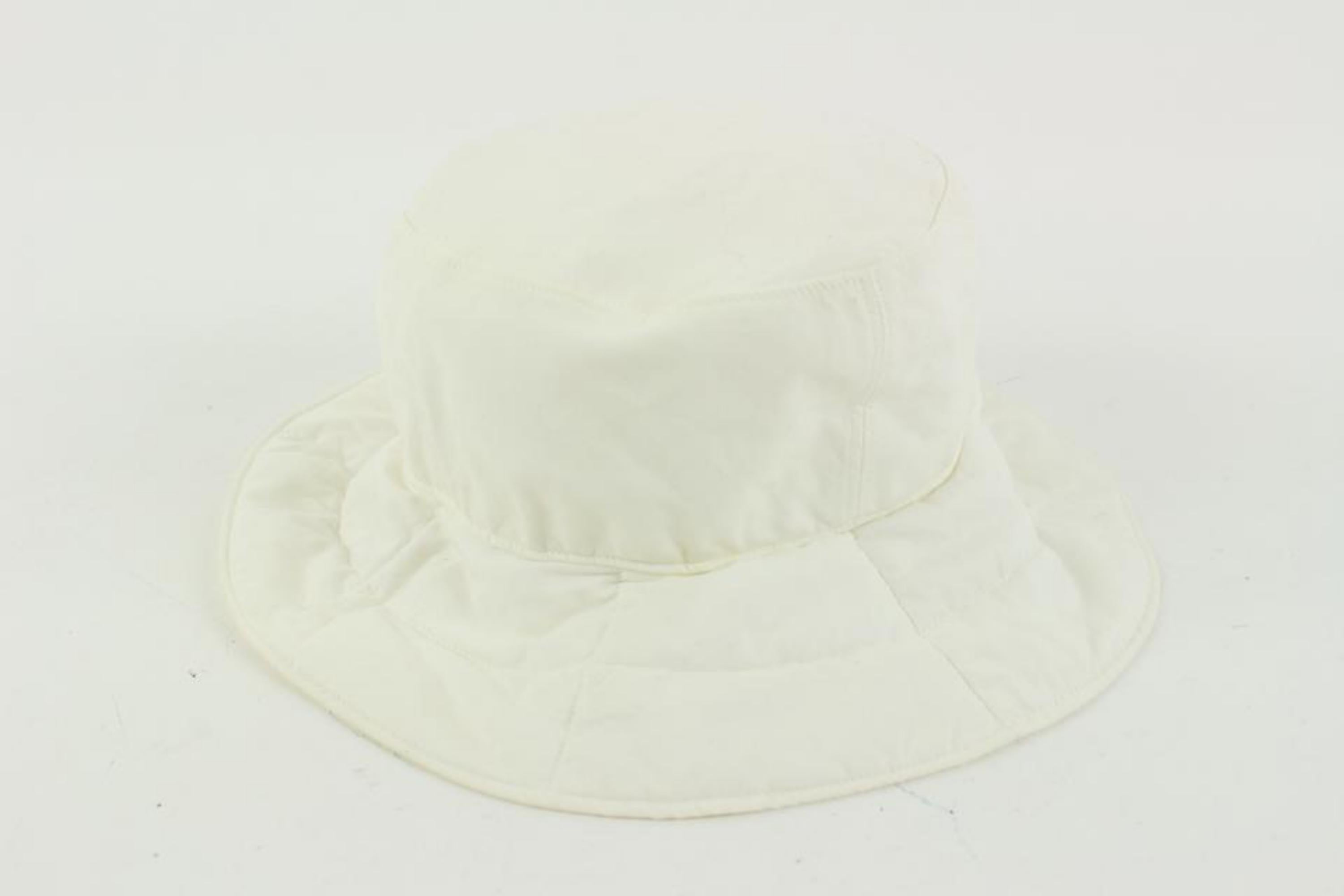 Chanel Size 57 White CC Bucket Hat Fisherman 29cz420s For Sale 1