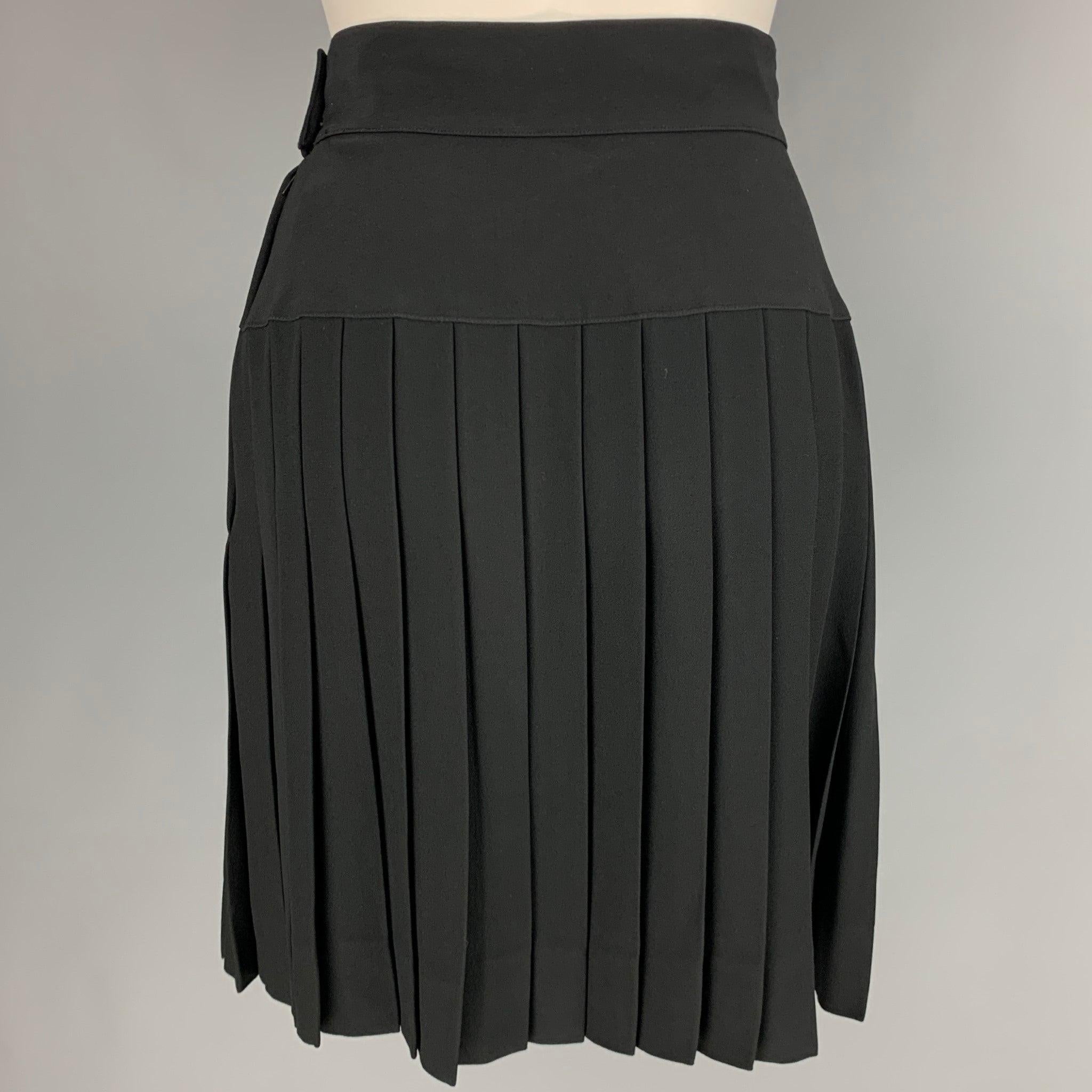 Women's CHANEL Size 6 Black Acetate Rayon Pleated Below Knee Skirt For Sale