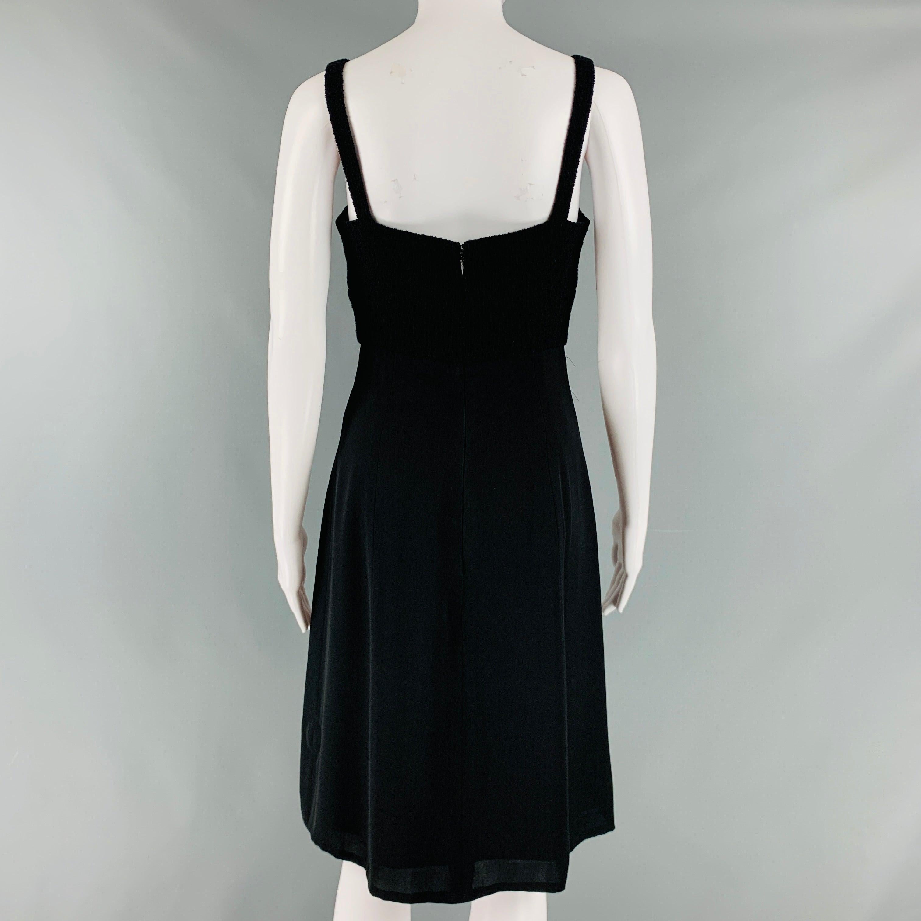 CHANEL Größe 6 Schwarze Wolle  Nylon-Kleid mit Empire-Taille unterhalb des Knies Damen im Angebot