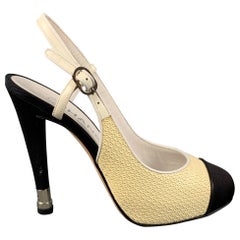 CHANEL Size 6 Cream Black Acetate Color Block Slingback Pumps