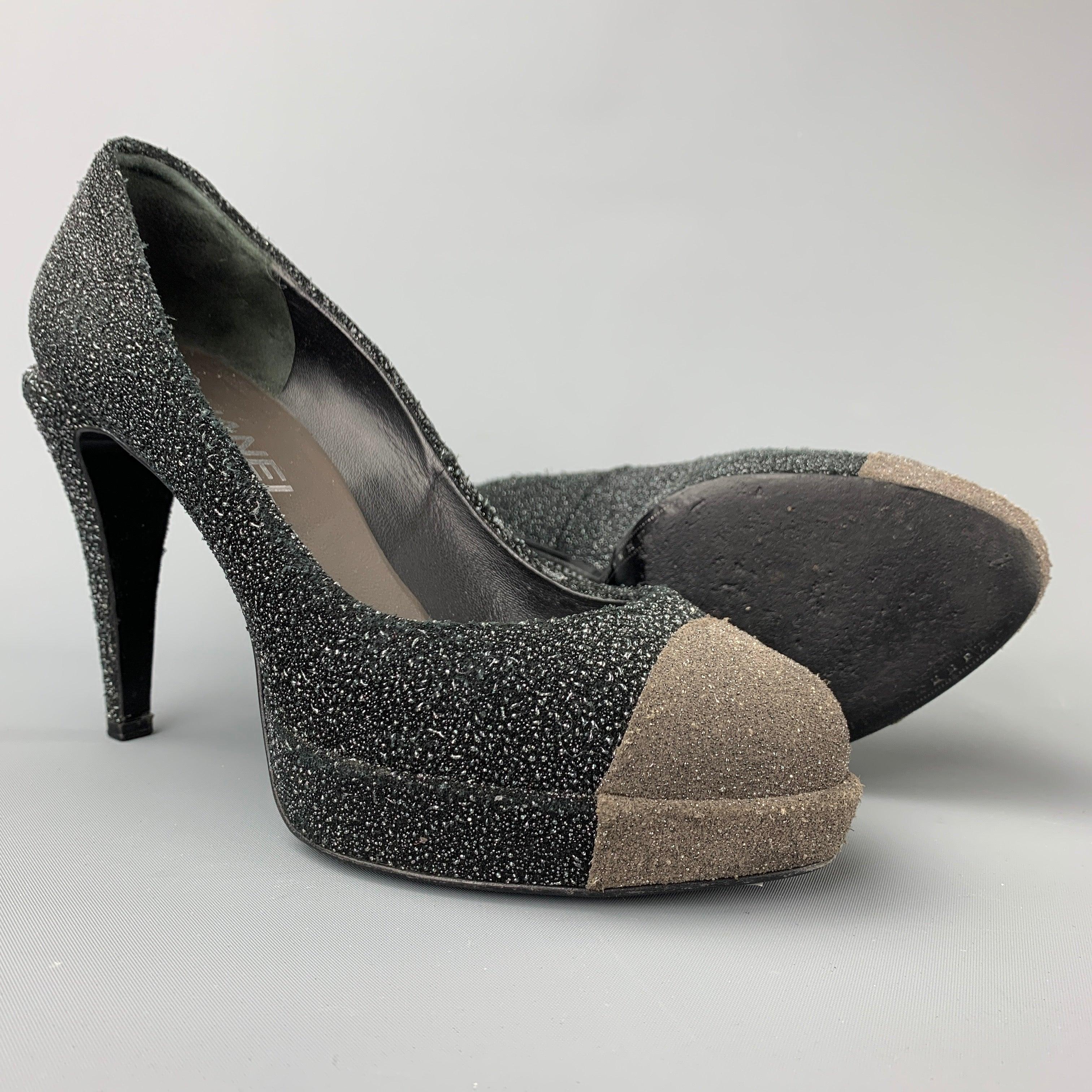 CHANEL Size 7 Charcoal & Grey Sparkle Textured Pumps In Good Condition For Sale In San Francisco, CA