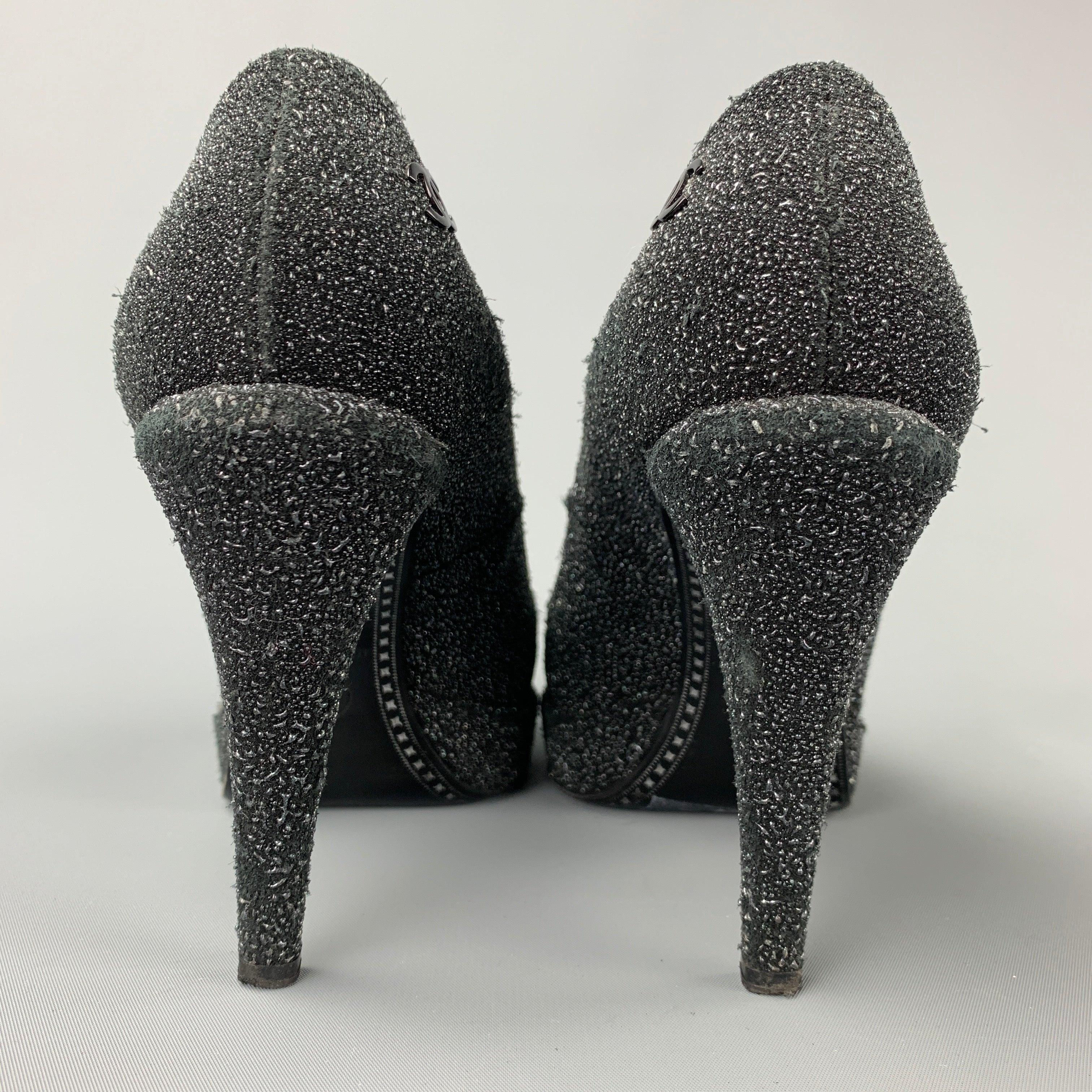 CHANEL Size 7 Charcoal & Grey Sparkle Textured Pumps For Sale 1