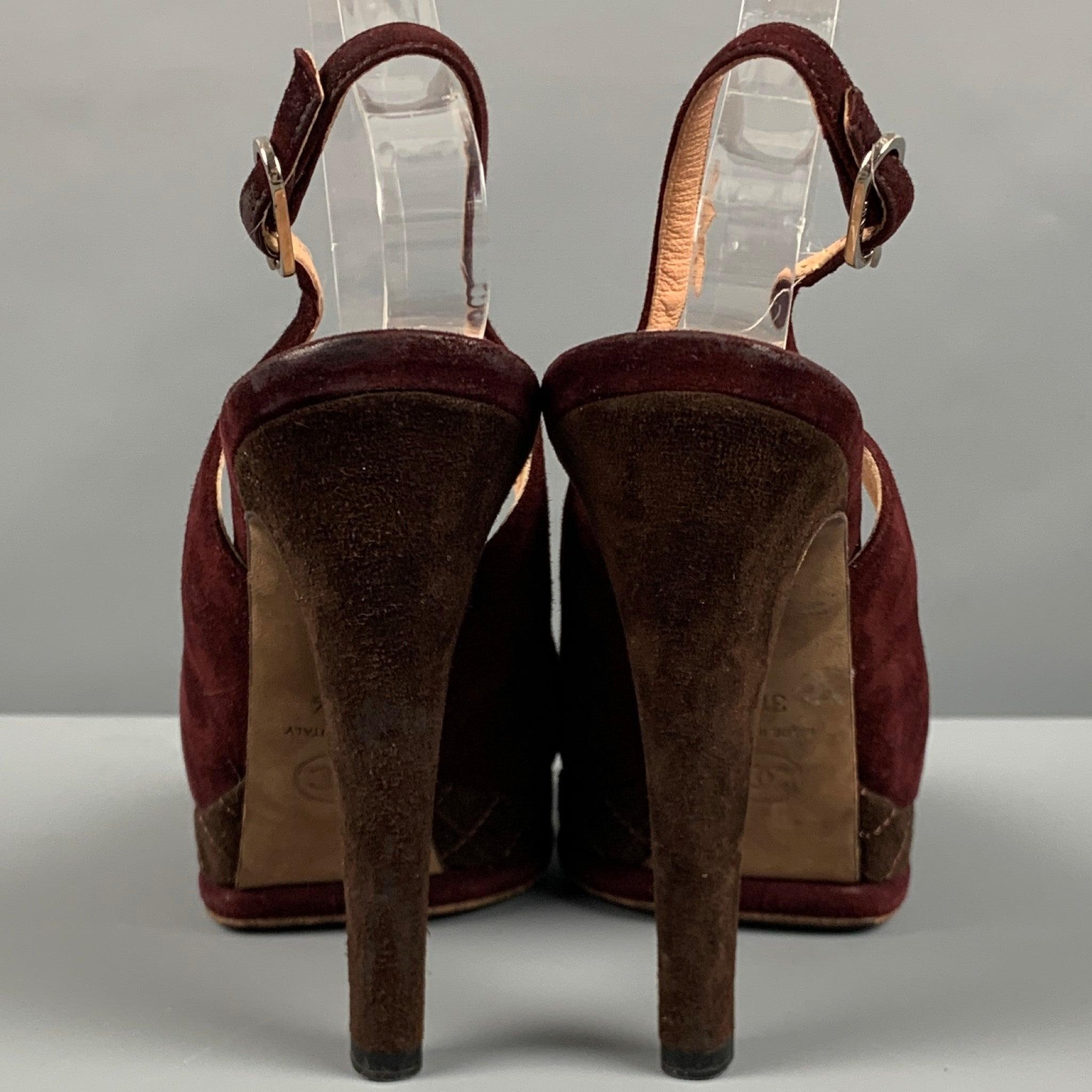 Rouge CHANEL Taille 7.5 Burgundy Brown Suede Slingback Pumps