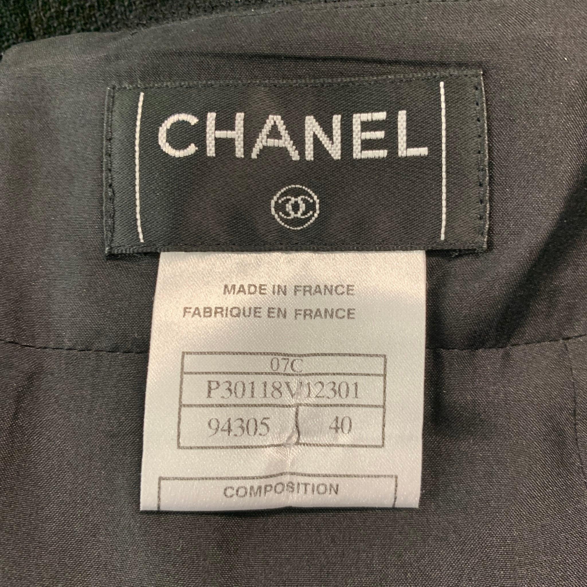 CHANEL Size 8 Black Wool Blend Textured Skirt For Sale 1
