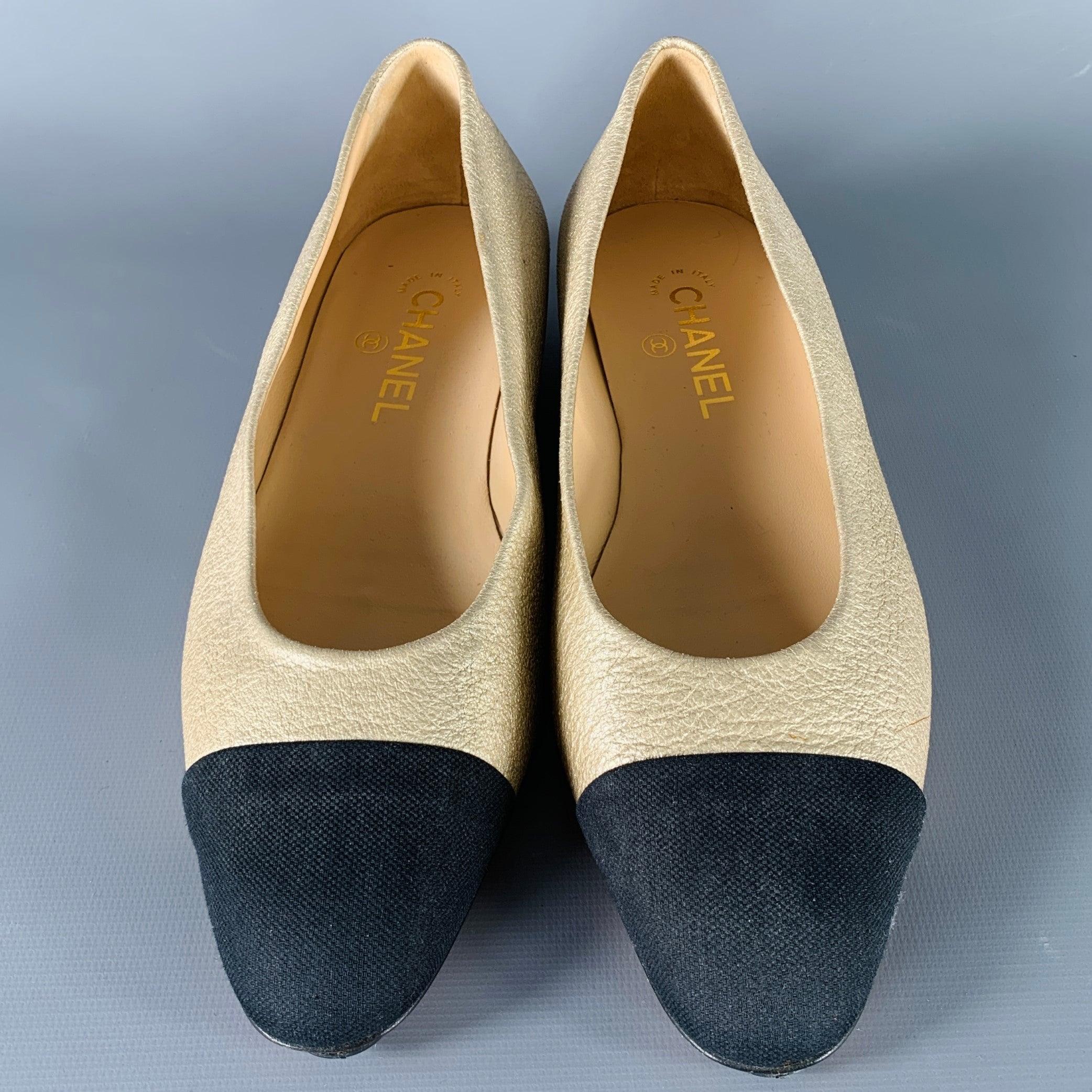 CHANEL Size 8 Gold Black Leather Cap Toe Flats In Excellent Condition In San Francisco, CA