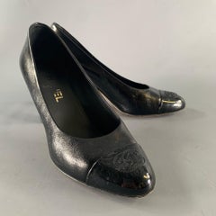 CHANEL Size 8.5 Black Leather Classic Pumps