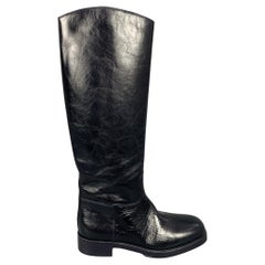 CHANEL Size 8.5 Midnight Blue Crackled Leather Riding Pull On CC Boots