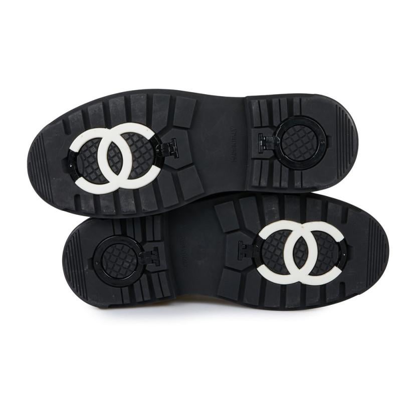 Chanel Ski Boots Size 40 For Sale 3