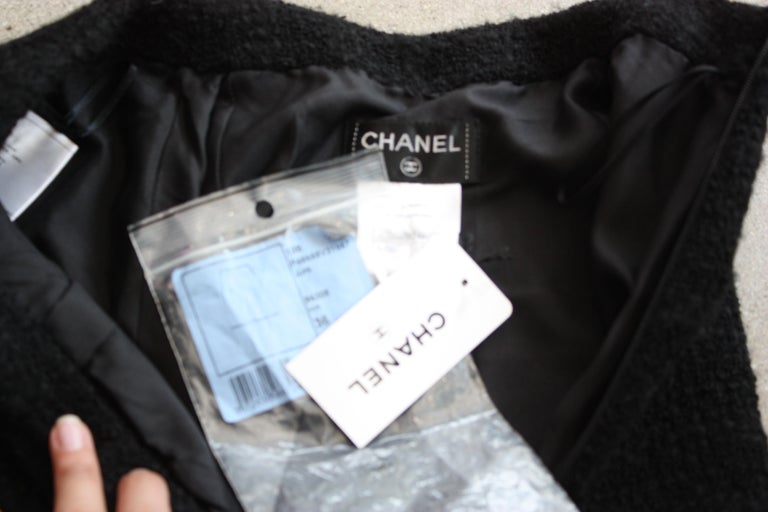 Chanel Black Tweed Skirt Size 36 NBW For Sale at 1stDibs