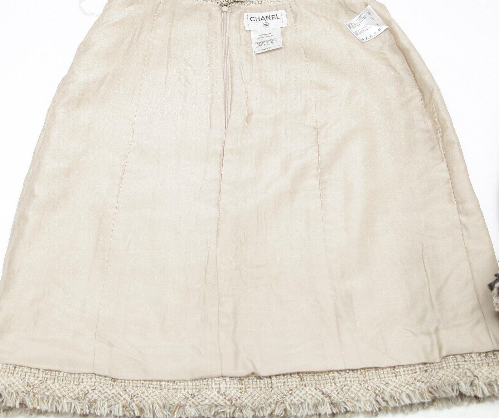 CHANEL Skirt Tweed Beige Black Metallic Plaid Fringe RUNWAY 2010 Sz 38 For Sale 4
