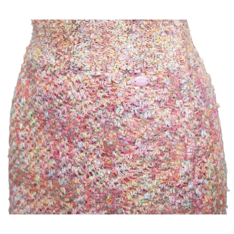 CHANEL Skirt Tweed Fantasy Pink Multi-Color High Waisted Lined Sz 38 For  Sale at 1stDibs