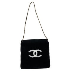 Chanel sleeve from the Coco Neige 2025/26 collection