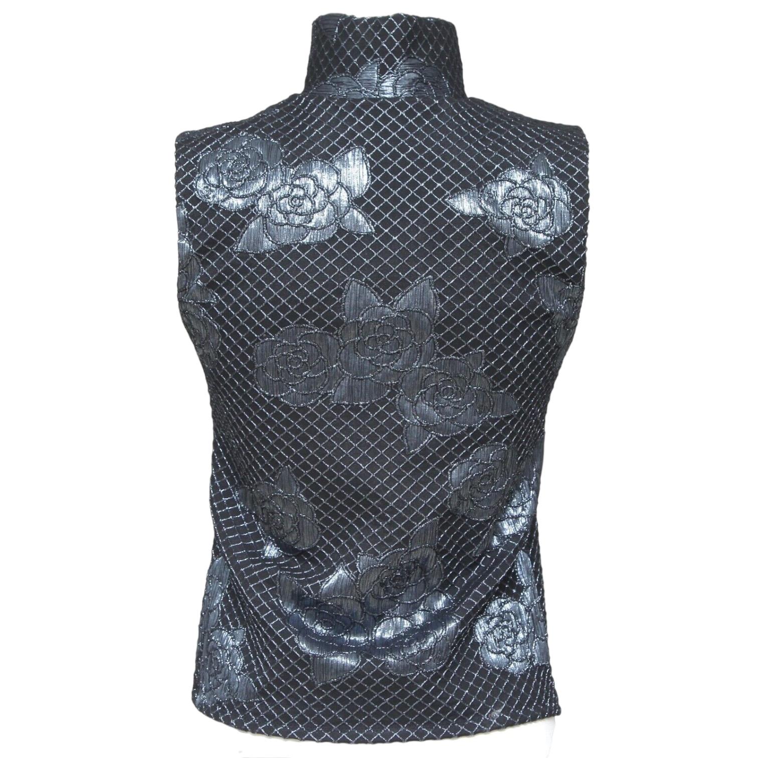 CHANEL Sleeveless Top Blouse Metallic Navy Blue Floral Zipper Sz 36 2017 BNWT In New Condition For Sale In Hollywood, FL