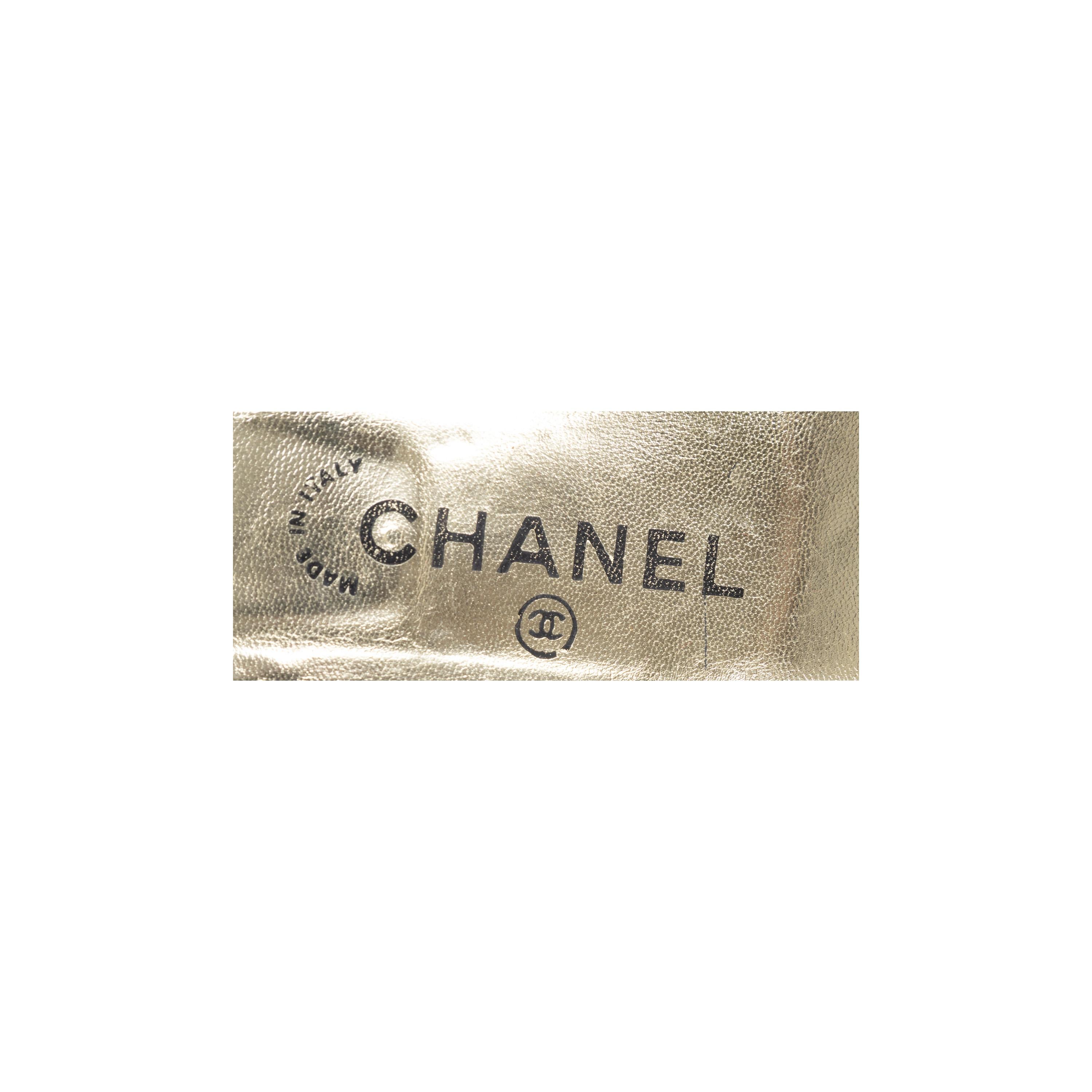 Chanel Slingback Heels - '00s For Sale 4