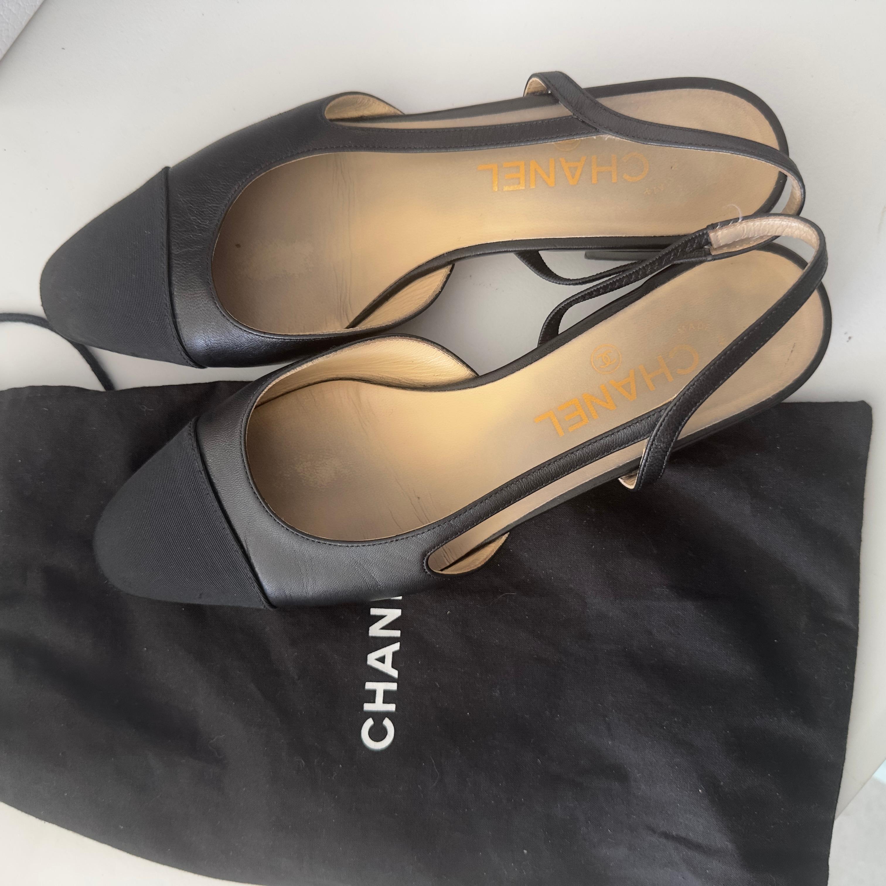 Chanel black leather and grosgrain slingbacks For Sale 11
