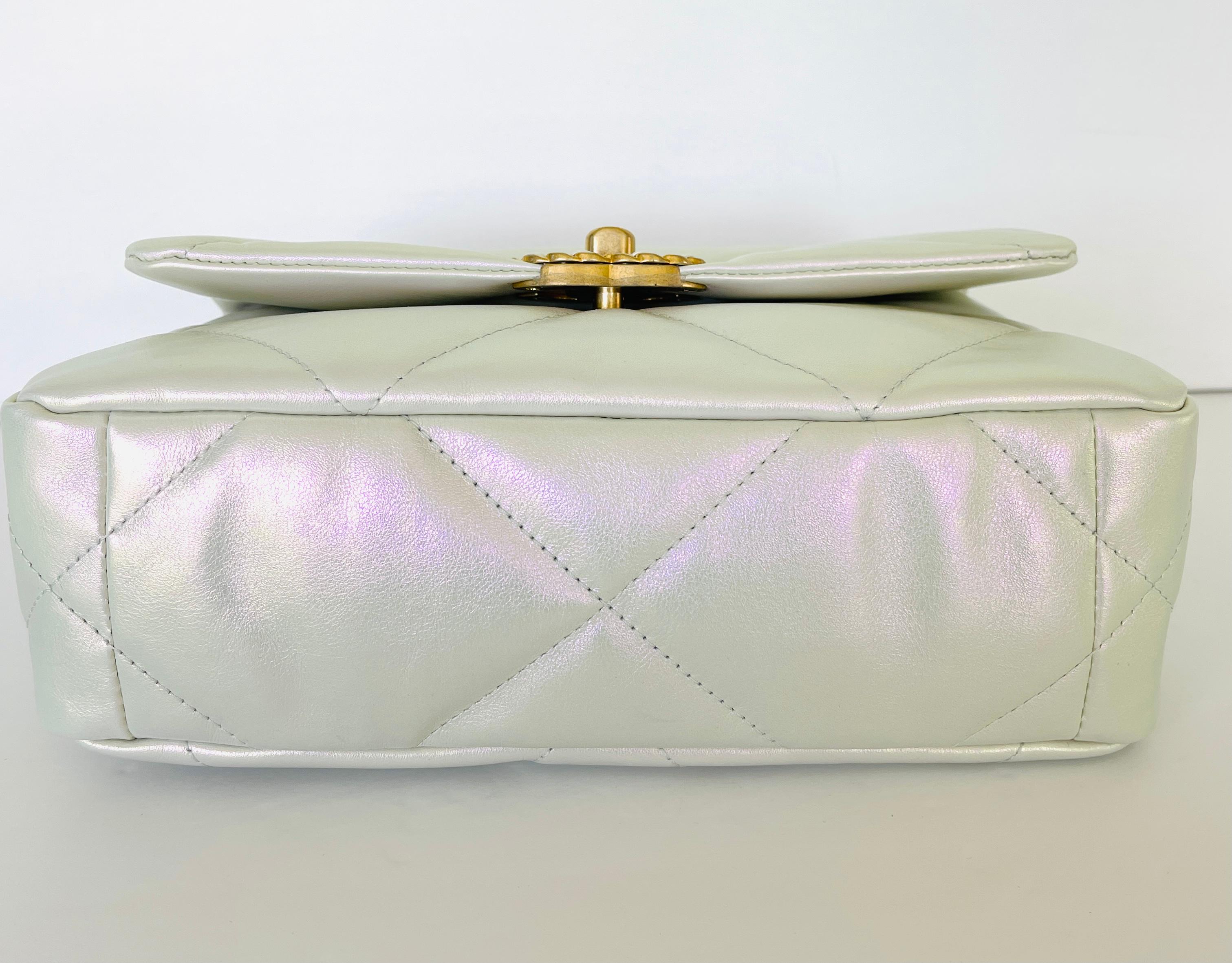 CHANEL Small 19 Flap Bag 21P Iridescent White Goatskin NEW Gold Silver 3