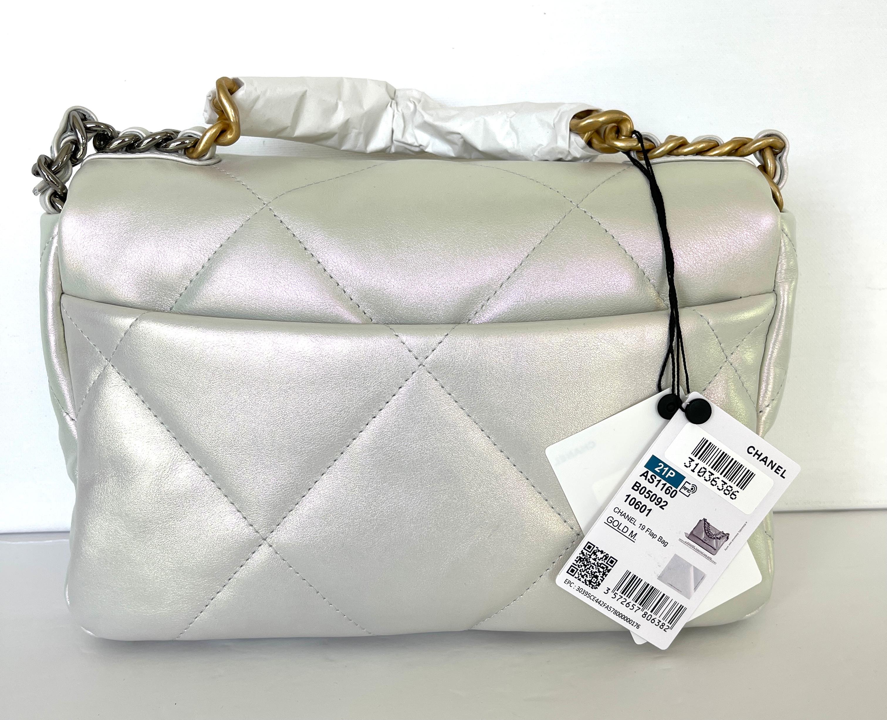 CHANEL Small 19 Flap Bag 21P Iridescent White Goatskin NEW Gold Silver 2