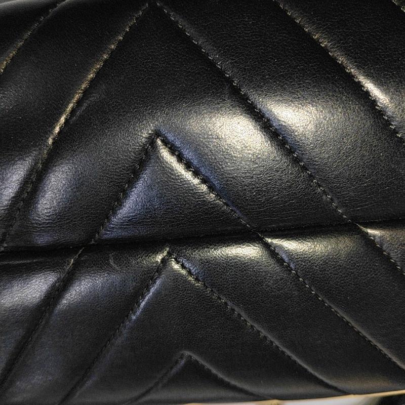 Chanel Small Bicolor Chevron Lambskin Single Flap Bag Black and Gold, 2014-15 6