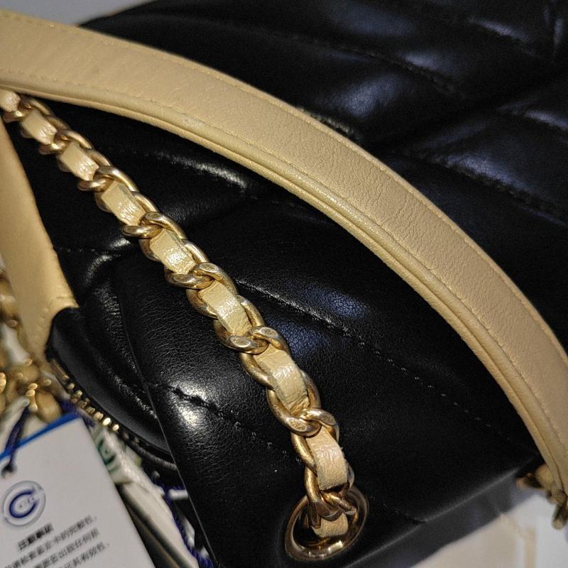 Chanel Small Bicolor Chevron Lambskin Single Flap Bag Black and Gold, 2014-15 15