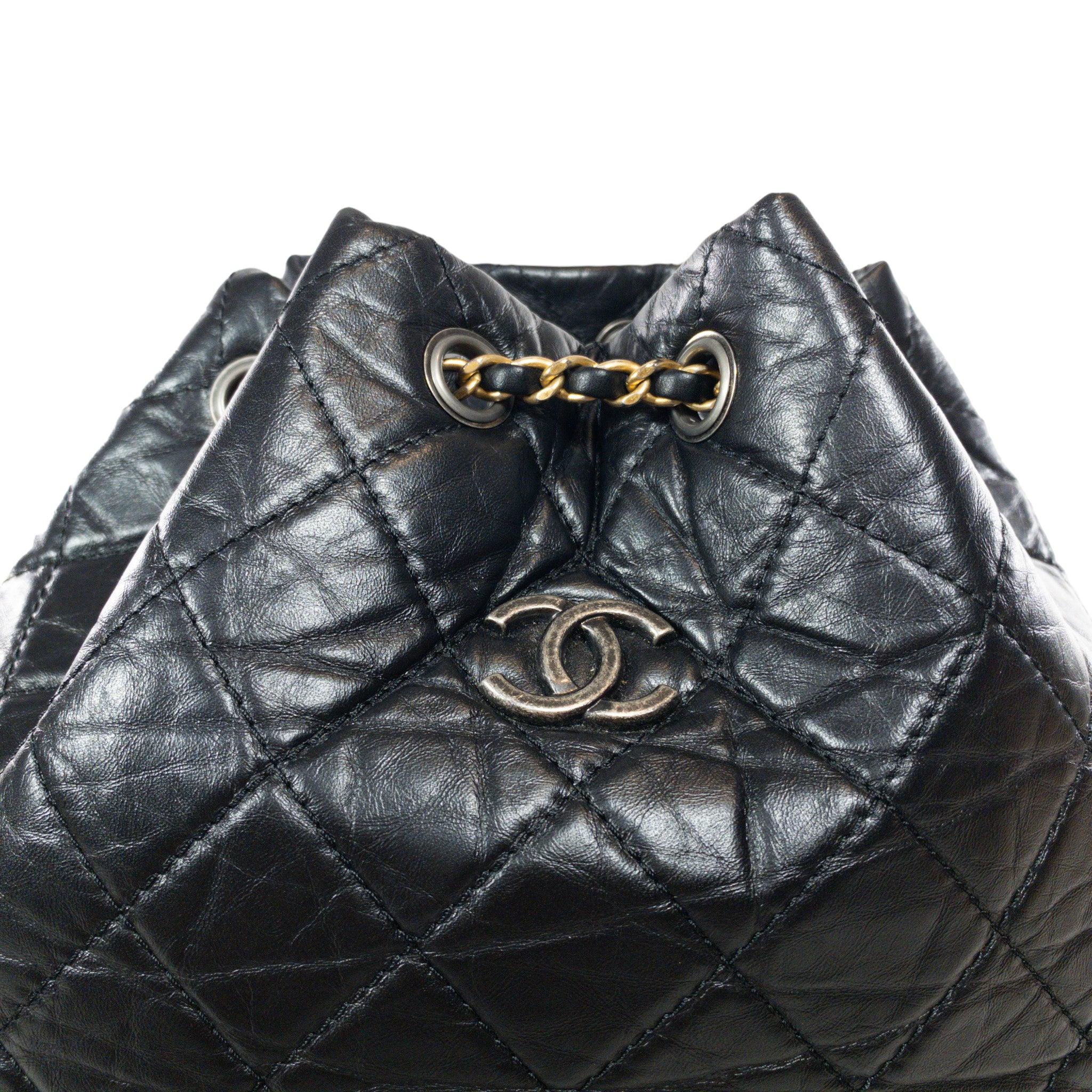 Chanel Kleiner schwarzer Gabrielle-Rucksack Damen im Angebot