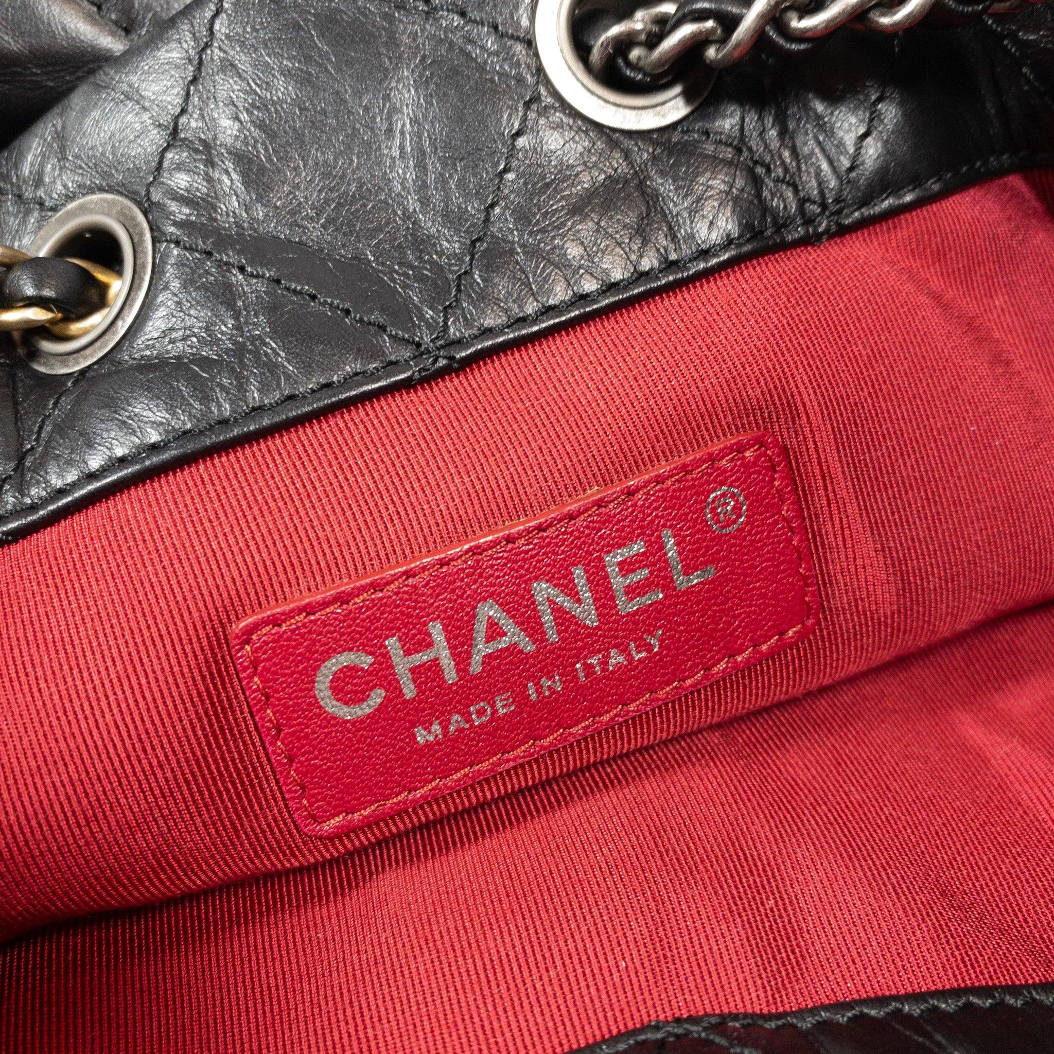 Petit sac à dos Gabrielle noir de Chanel en vente 3