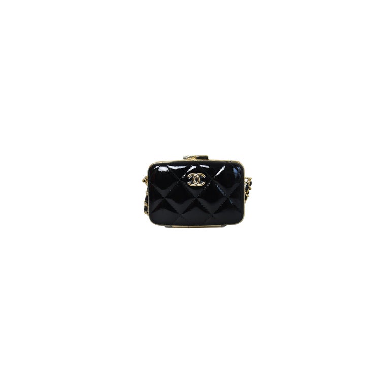 Wallet On Chain Chanel WOC vintage Black Patent leather ref.49144