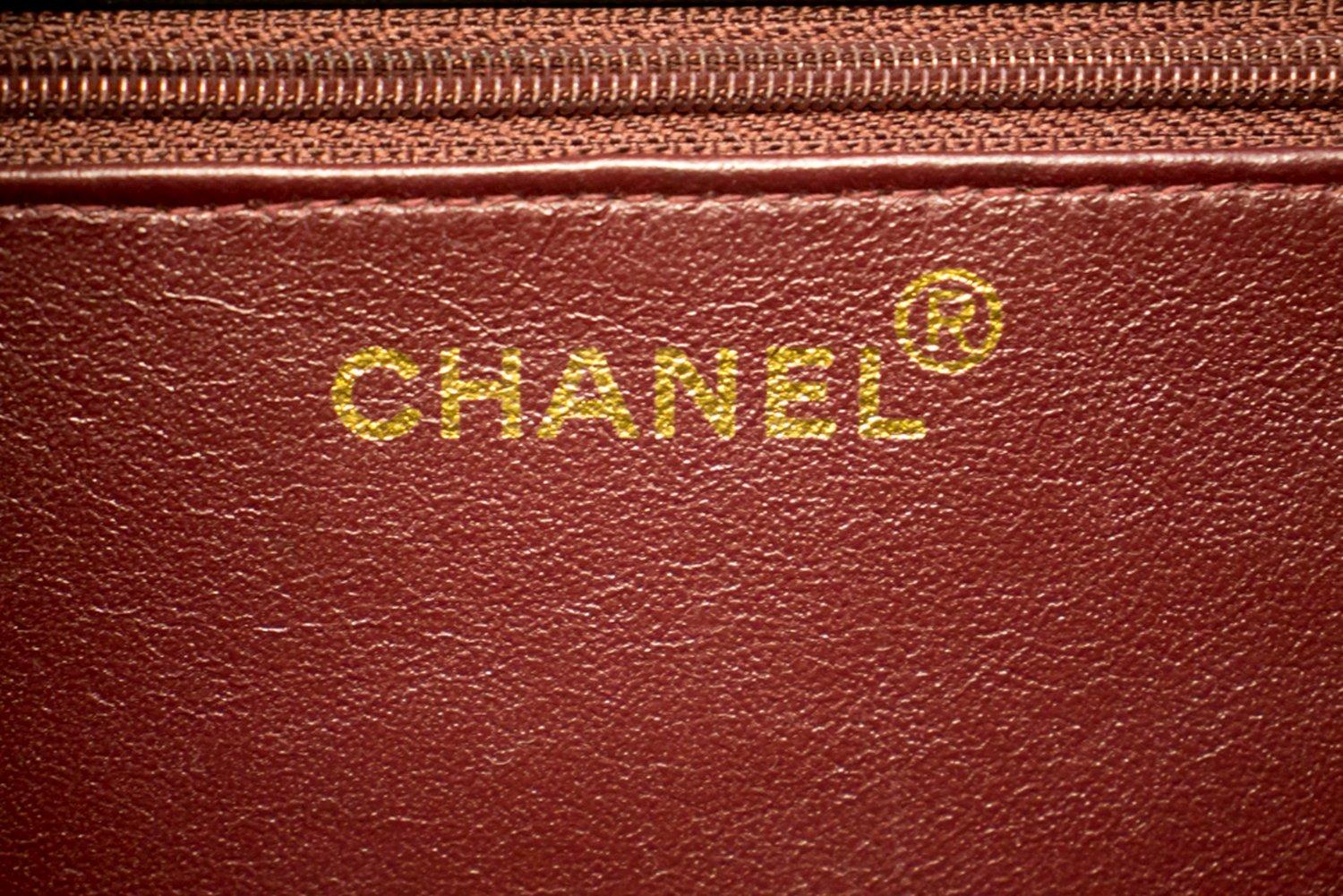 CHANEL Small Chain Shoulder Bag Black Clutch Flap Quilted Lambskin For Sale 10