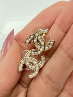 CHANEL Small Gold Crystal Pearl Stud Earrings