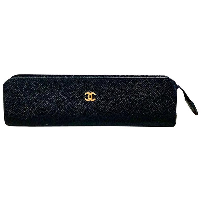 Chanel Small Kit in Black Leather And CC Logo at 1stDibs
