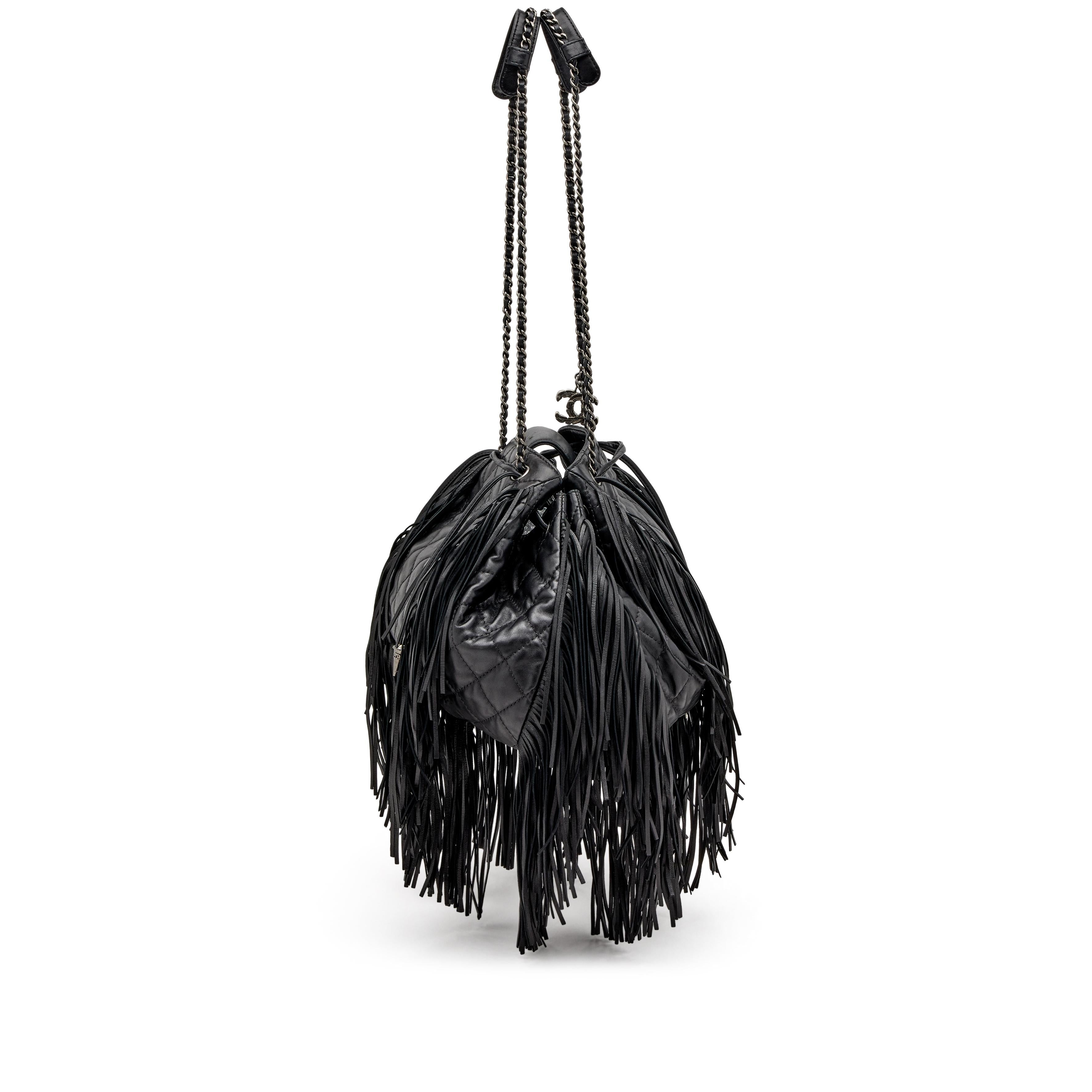 Chanel 2014 Dallas Drawstring Bucket Quilted Rare Fringe Lambskin Leather Bag For Sale 3
