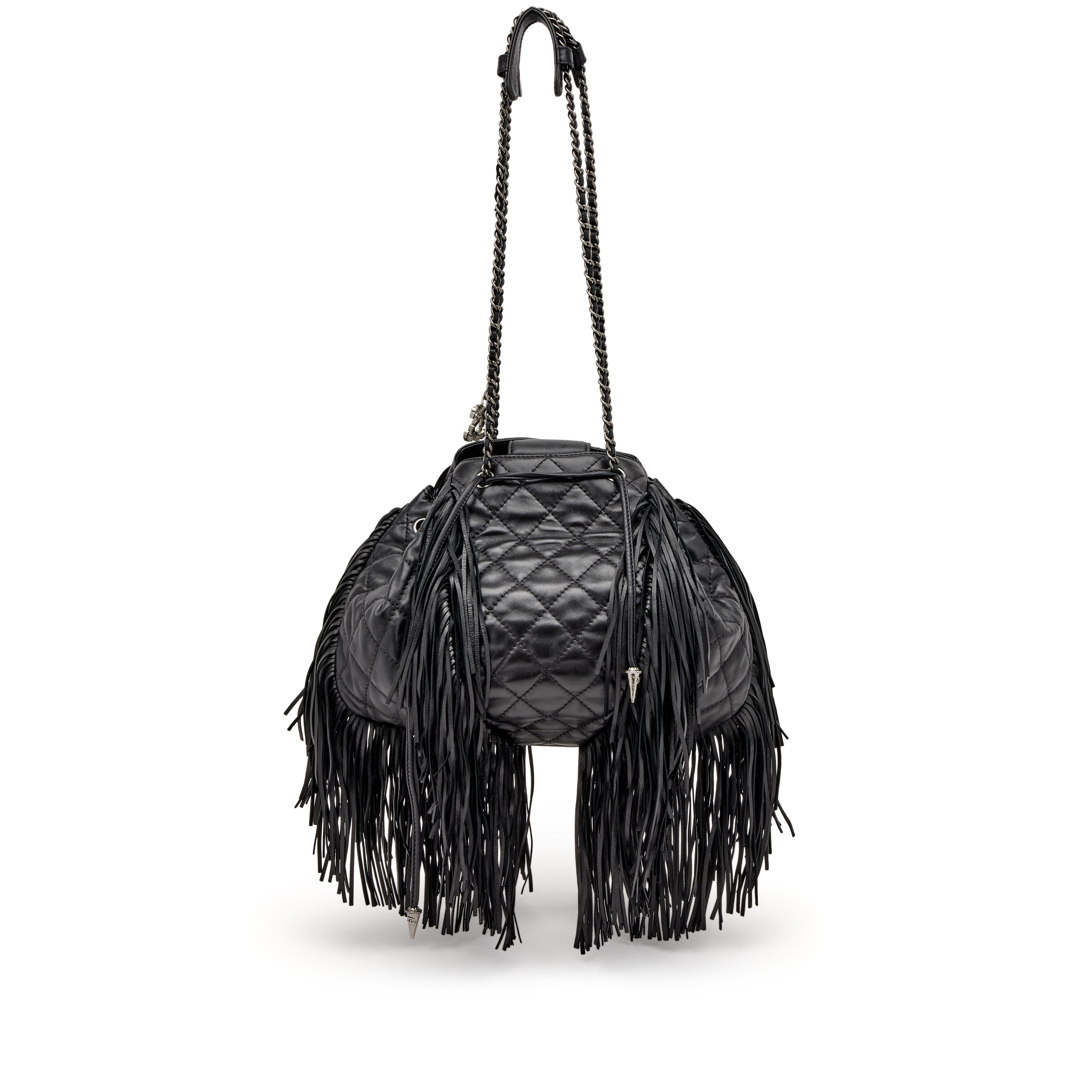 Chanel 2014 Dallas Drawstring Bucket Quilted Rare Fringe Lambskin Leather Bag For Sale 4