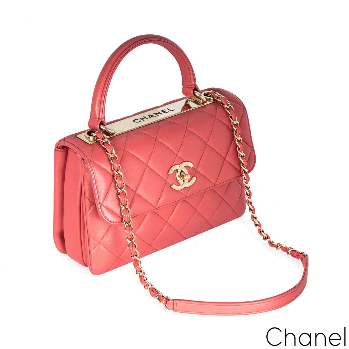 Chanel Kleine rosa trendige CC Klappentasche (Pink) im Angebot
