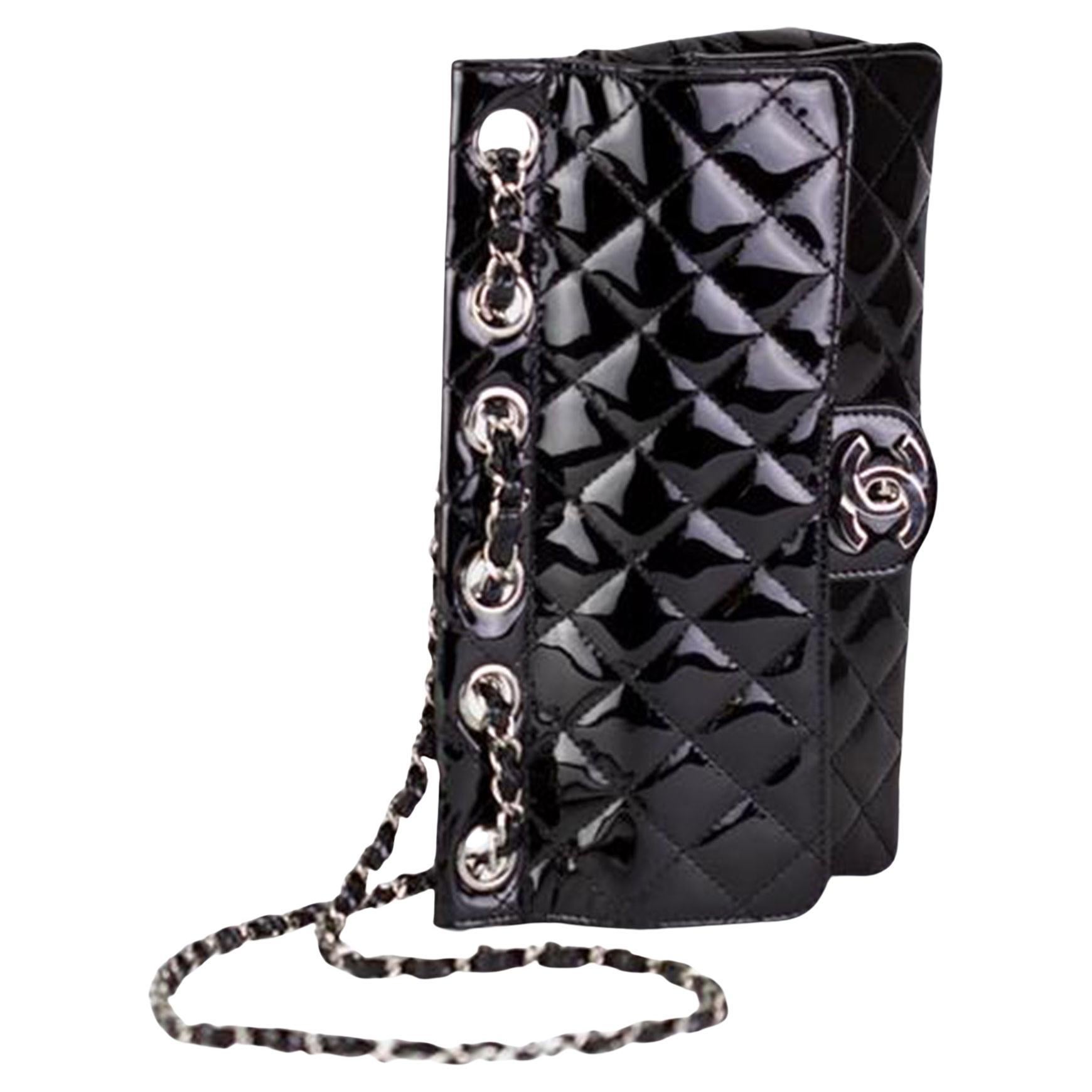 Chanel Small Quilted Patent Leather Flap with Classic Back Pocket Bag For Sale 6