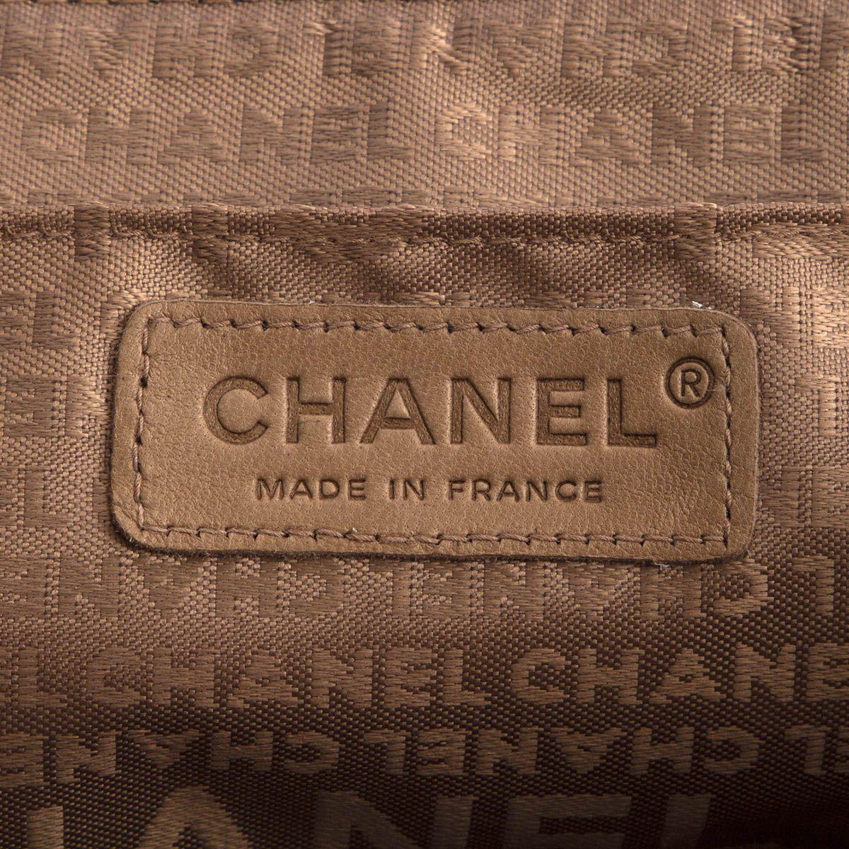 Chanel 2004 Small Rare Tweed Cream Beige Classic Flap Bag For Sale 5