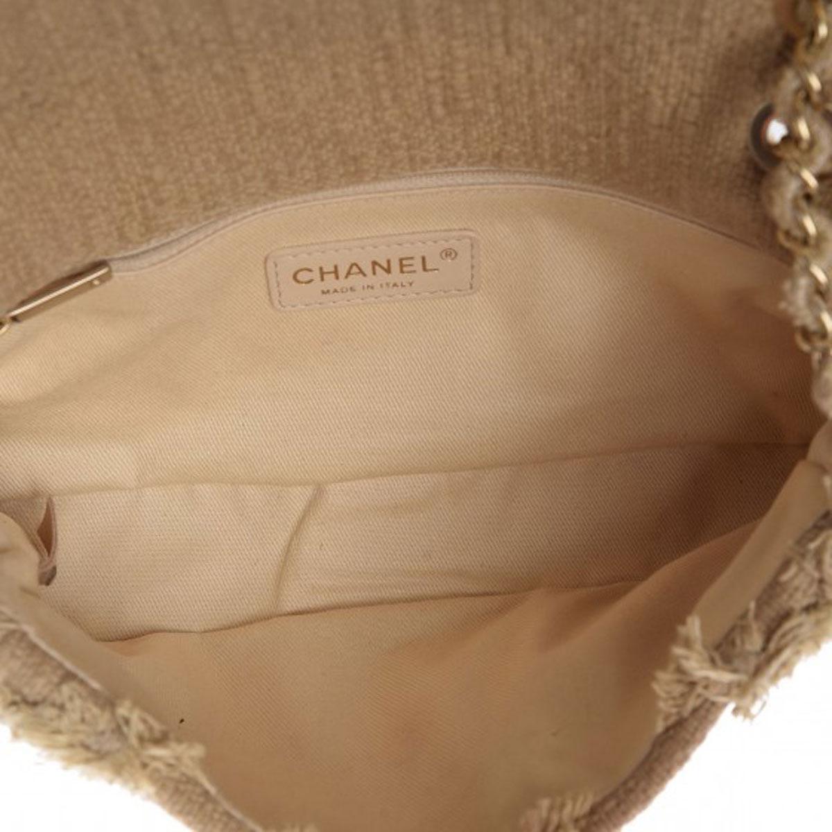 Chanel 2009 Small Sized Beige Tweed Fringe Organic Crochet Nature Flap Bag For Sale 8