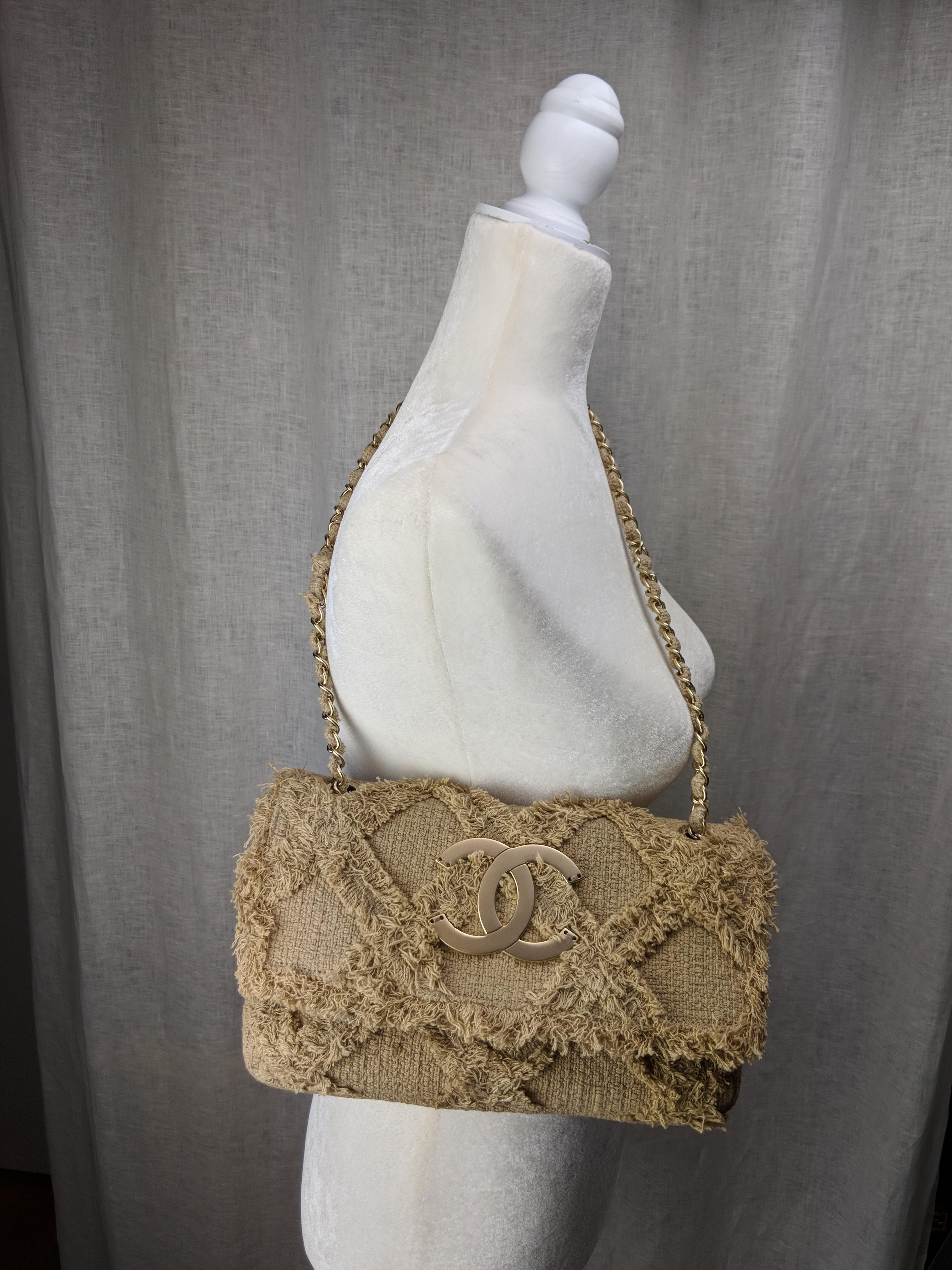 Chanel 2009 Small Sized Beige Tweed Fringe Organic Crochet Nature Flap Bag For Sale 2