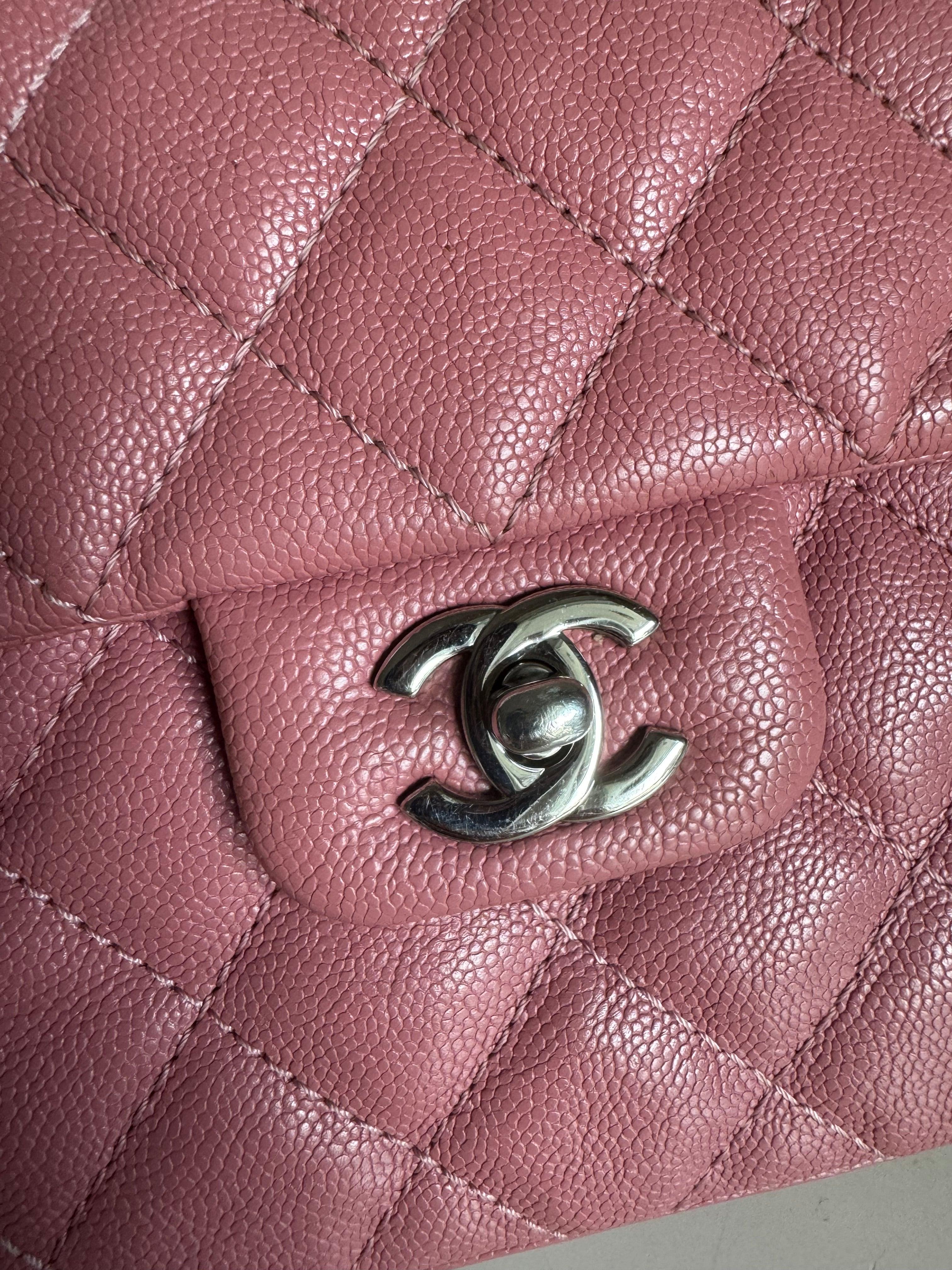Chanel Small Urban Companion Flap Bag in Mauve Pink Caviar Leather, 2018-2019 For Sale 6