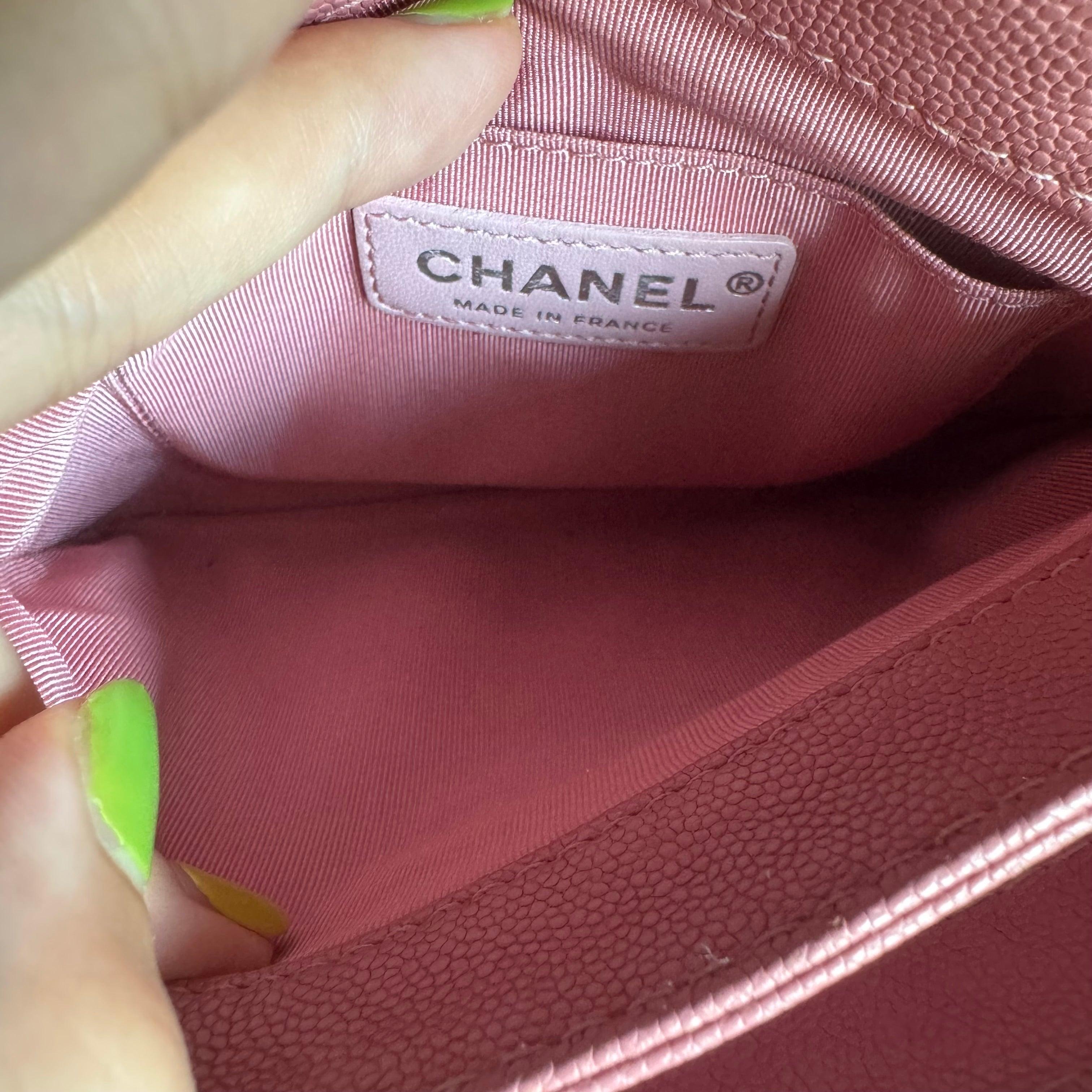 Chanel Small Urban Companion Flap Bag in Mauve Pink Caviar Leather, 2018-2019 For Sale 14