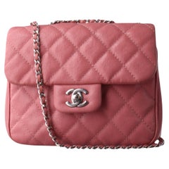 Chanel Bolso pequeño con solapa Urban Companion de piel de caviar rosa malva, 2018-2019